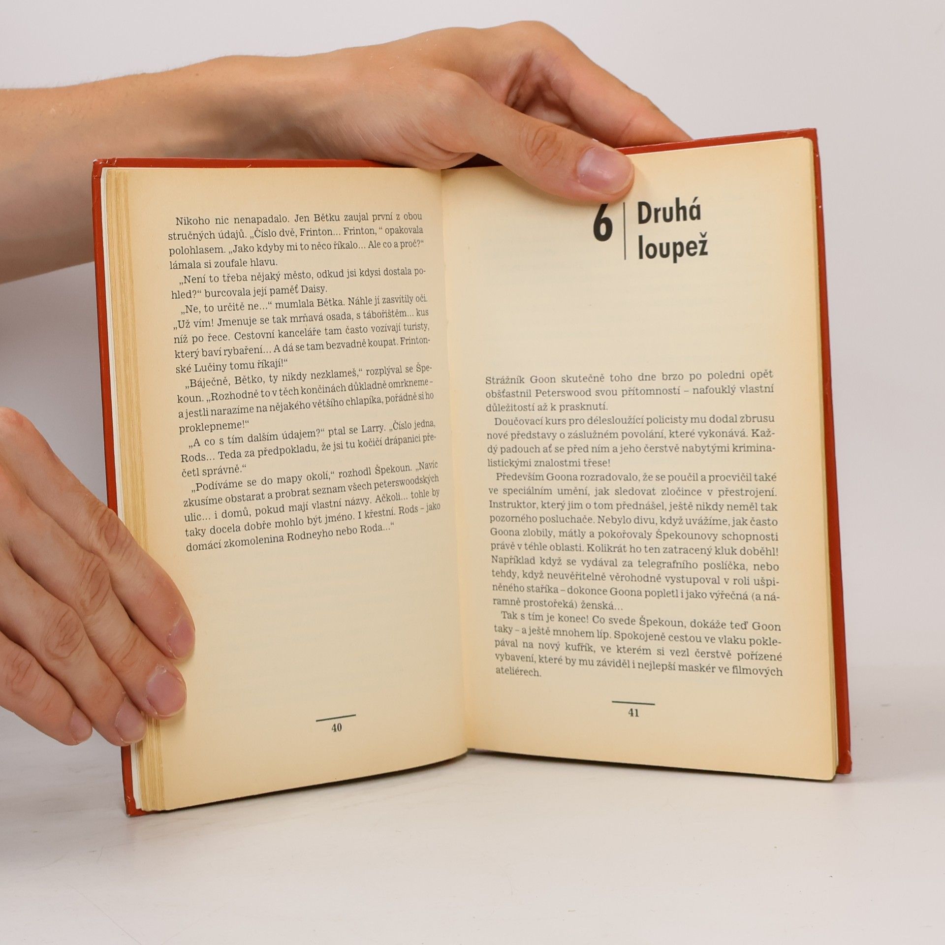 Enid Blyton Tajemství neviditelného lupiče