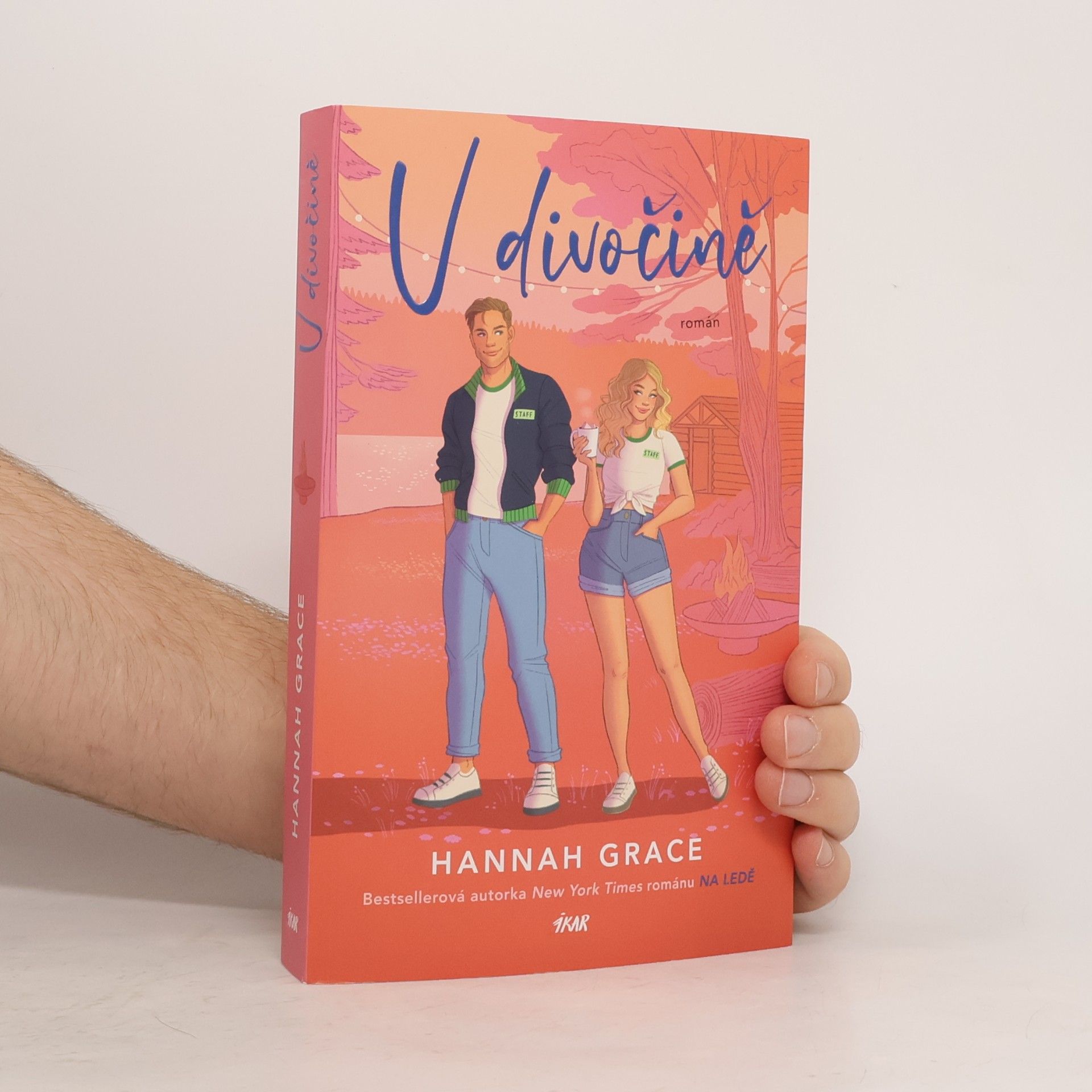 Hannah Grace V divočině