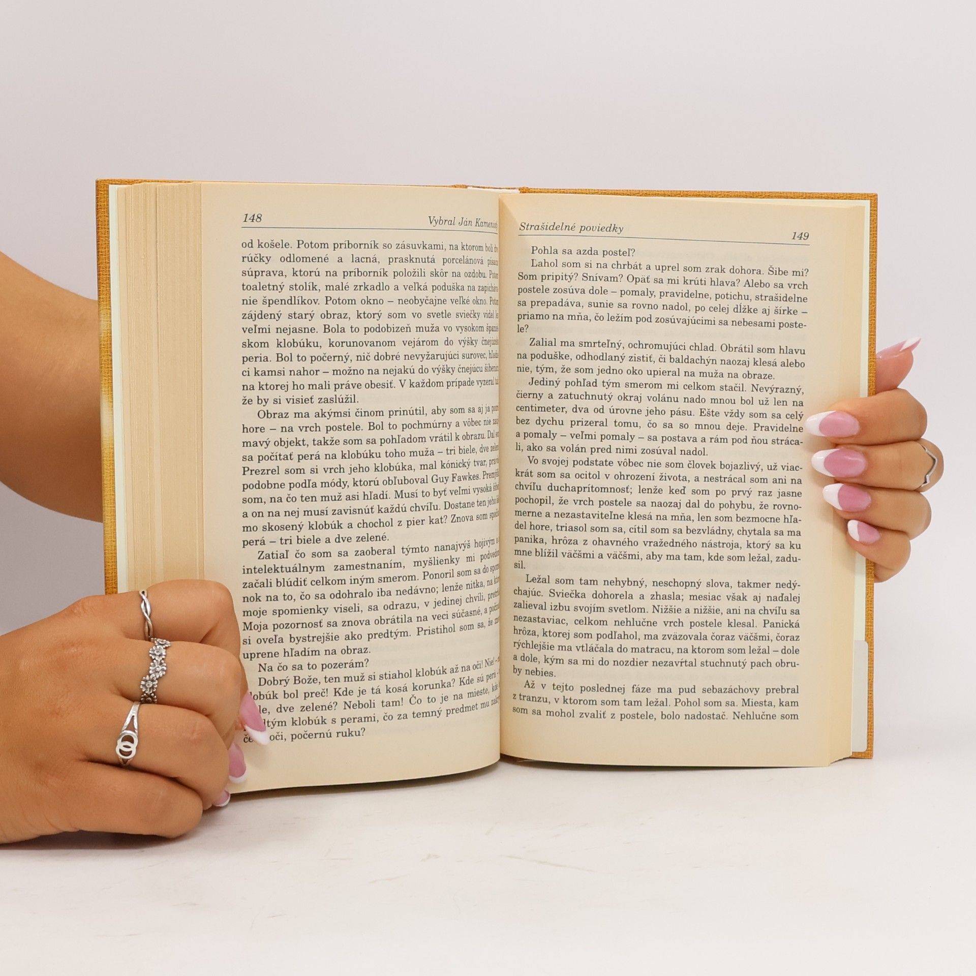 Collectif d'auteurs Strašidelné poviedky