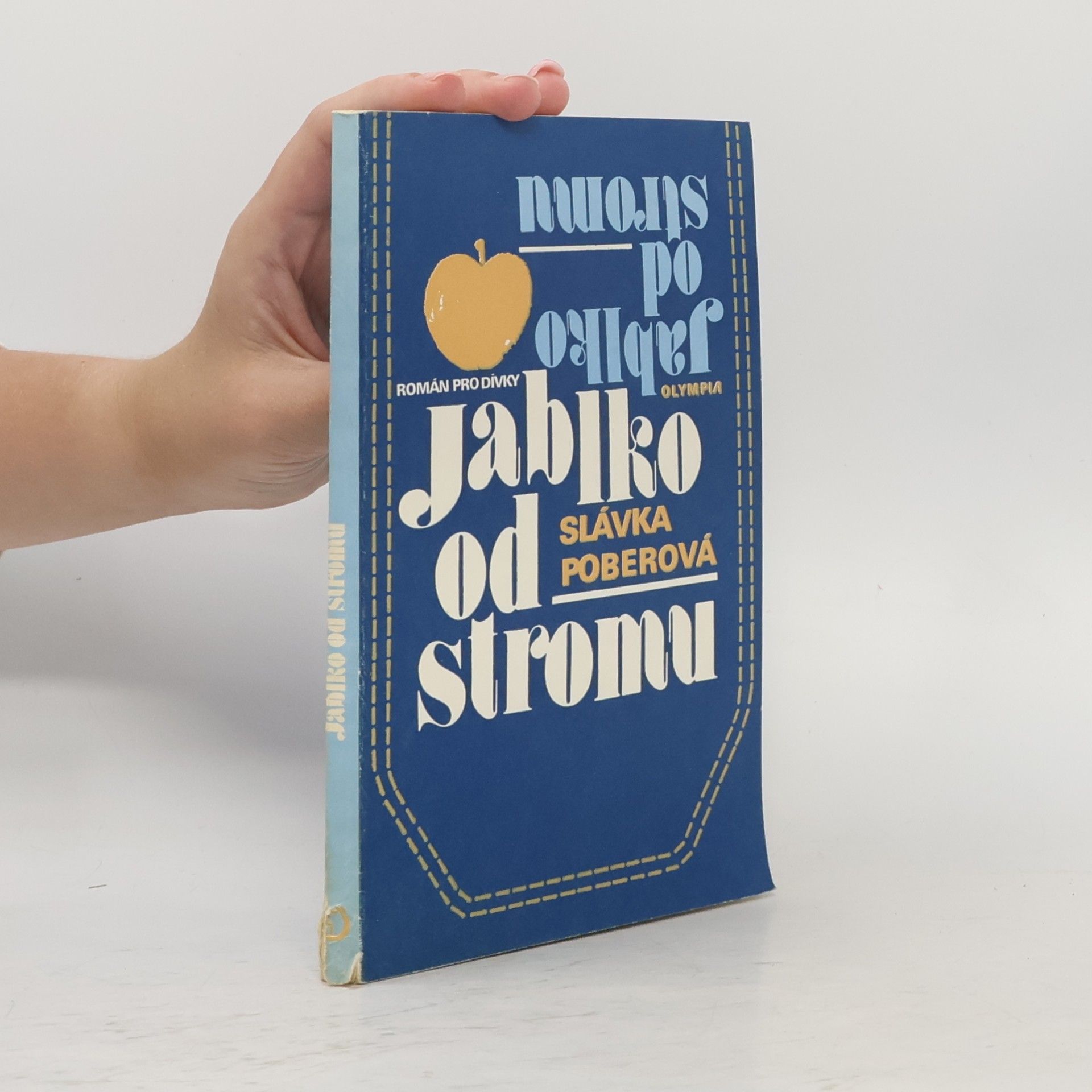 Jablko od stromu