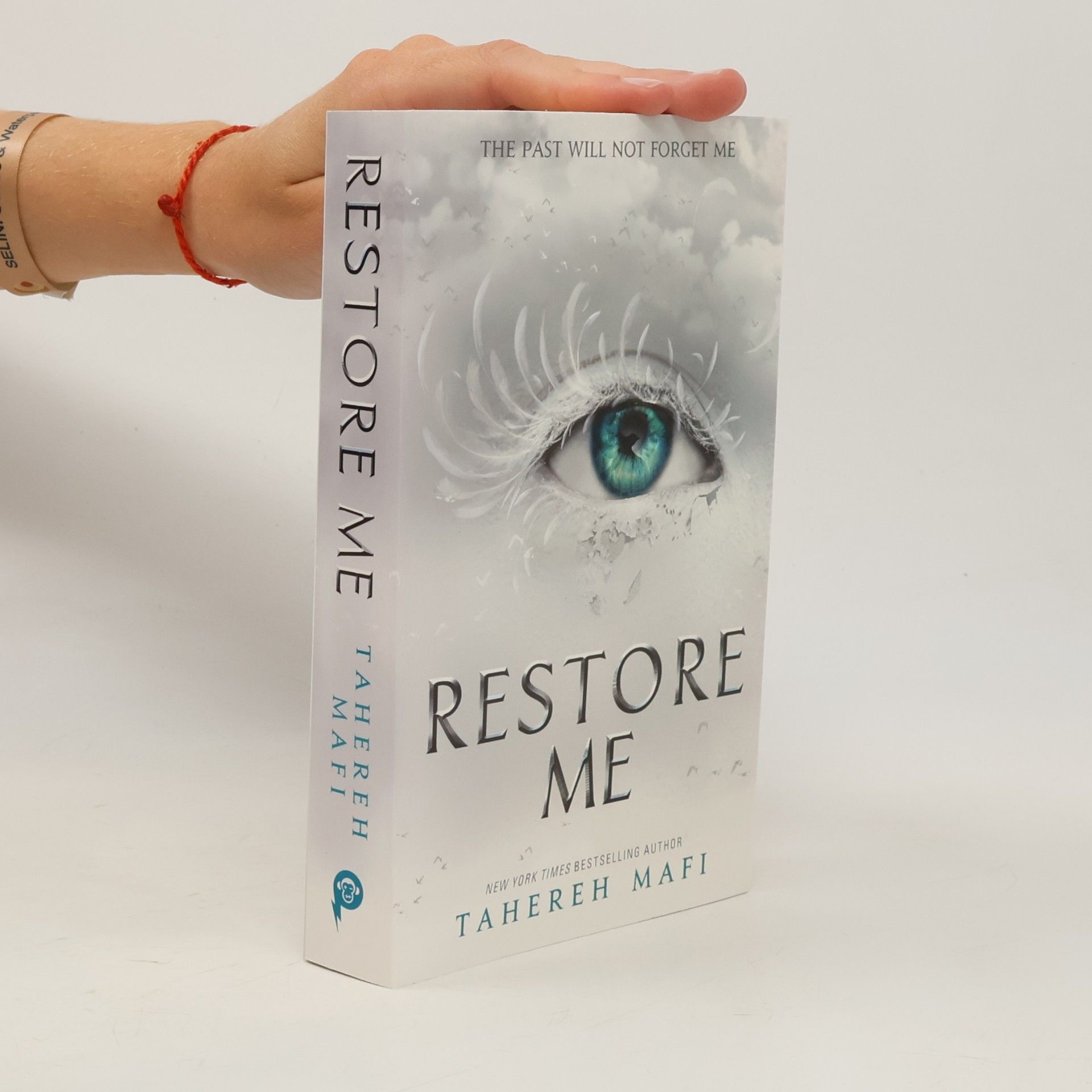 Tahereh Mafi Restore Me
