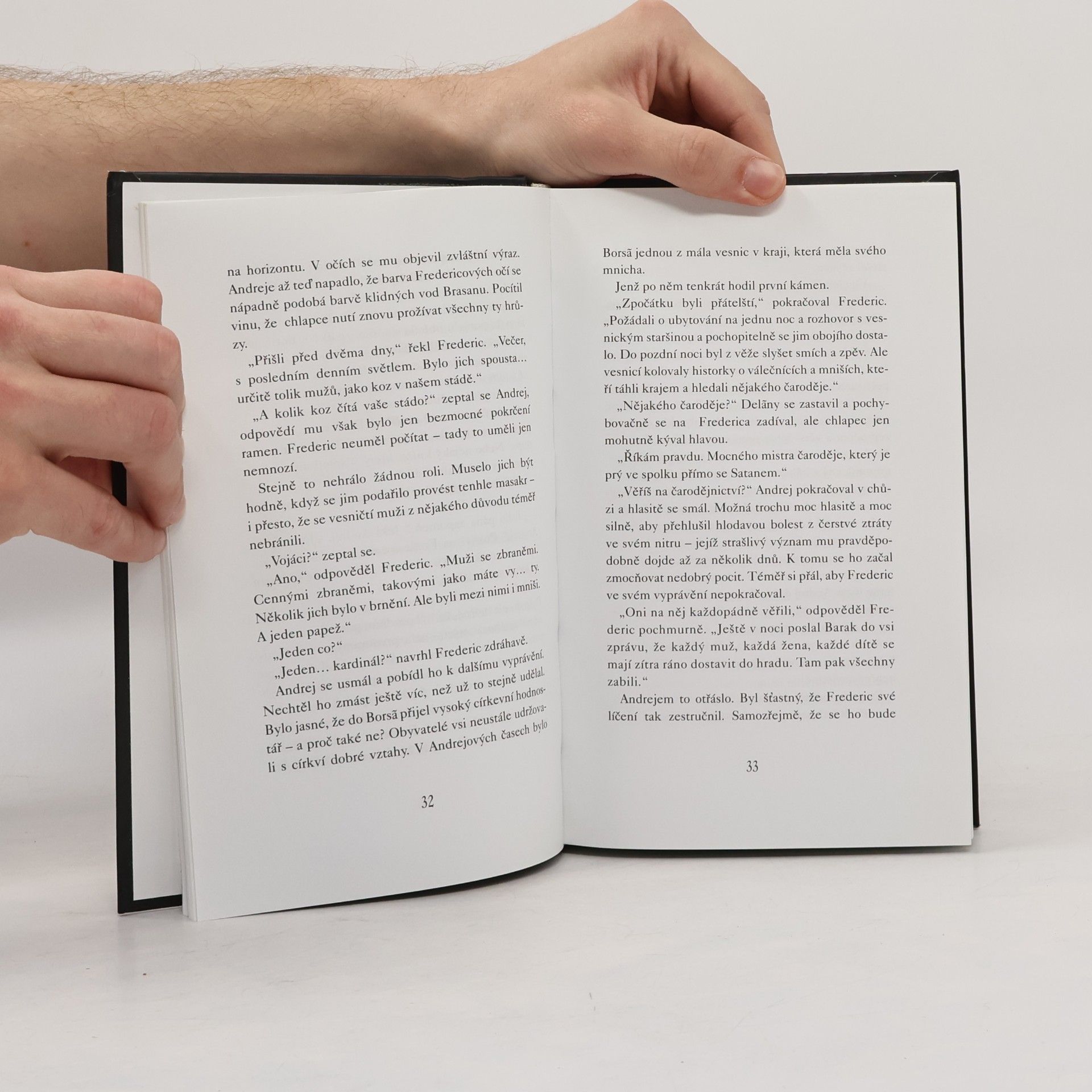 Wolfgang Hohlbein Kronika nesmrtelných. Nad propastí