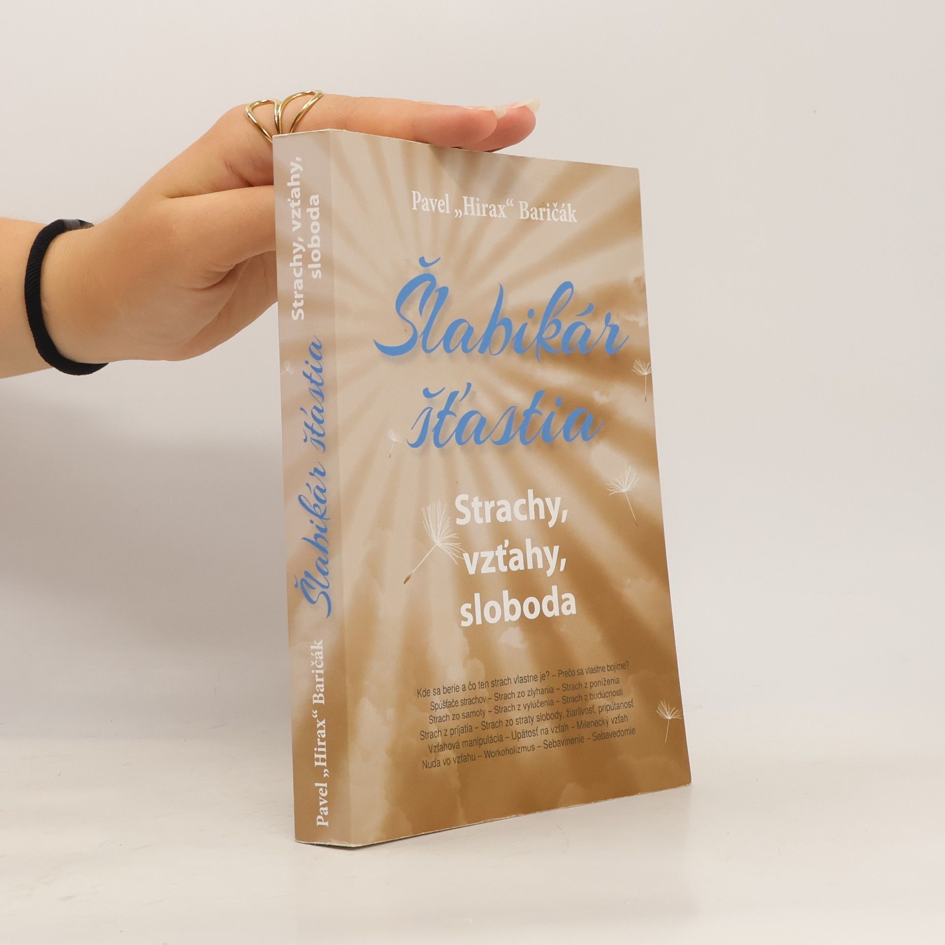 Šlabikár šťastia 4 - Strachy, vzťahy, sloboda