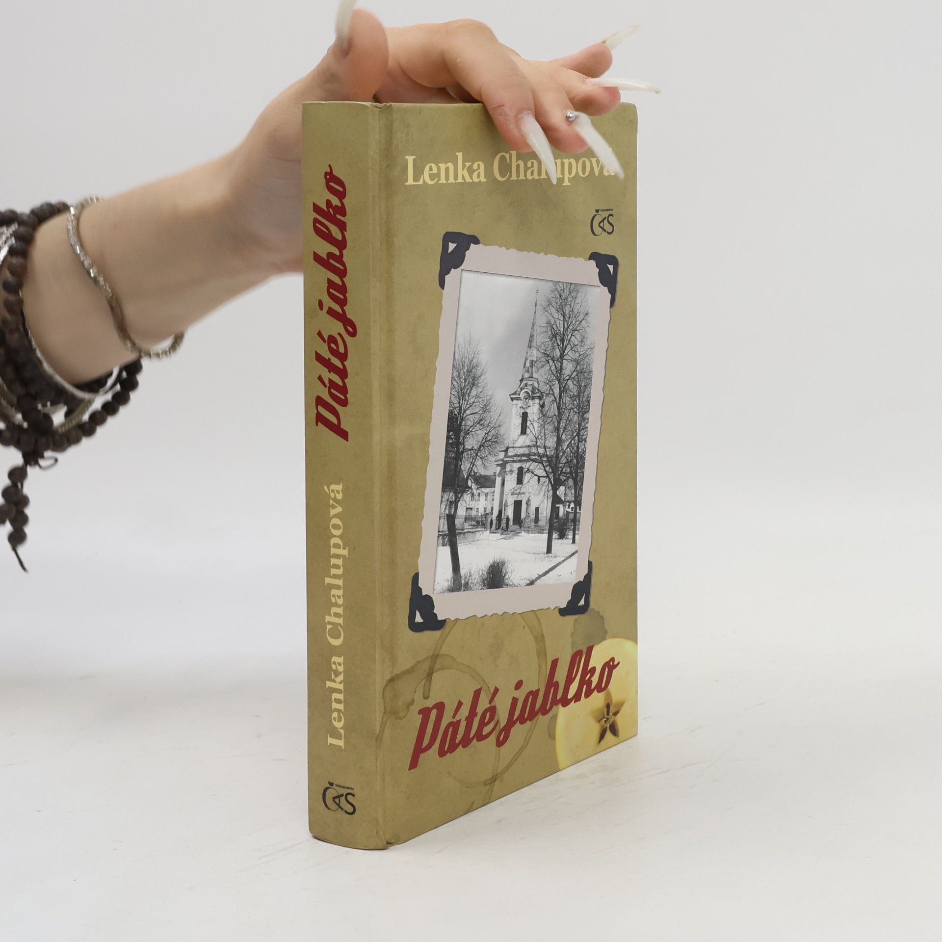 Lenka Chalupová Páté jablko