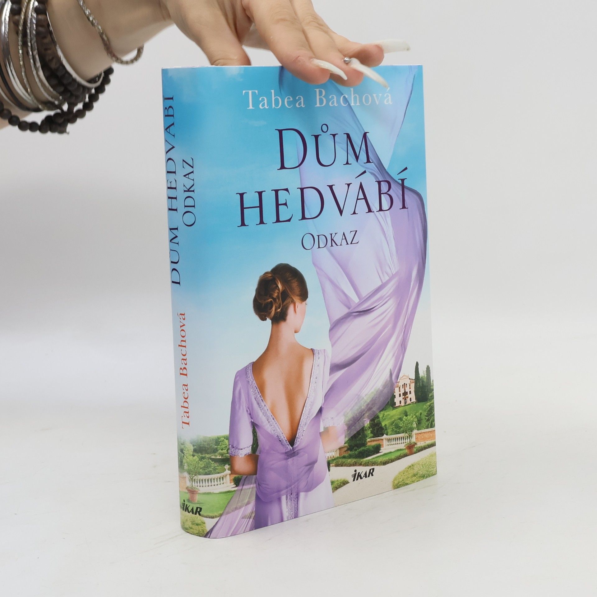 Tabea Bach Dům hedvábí. Odkaz