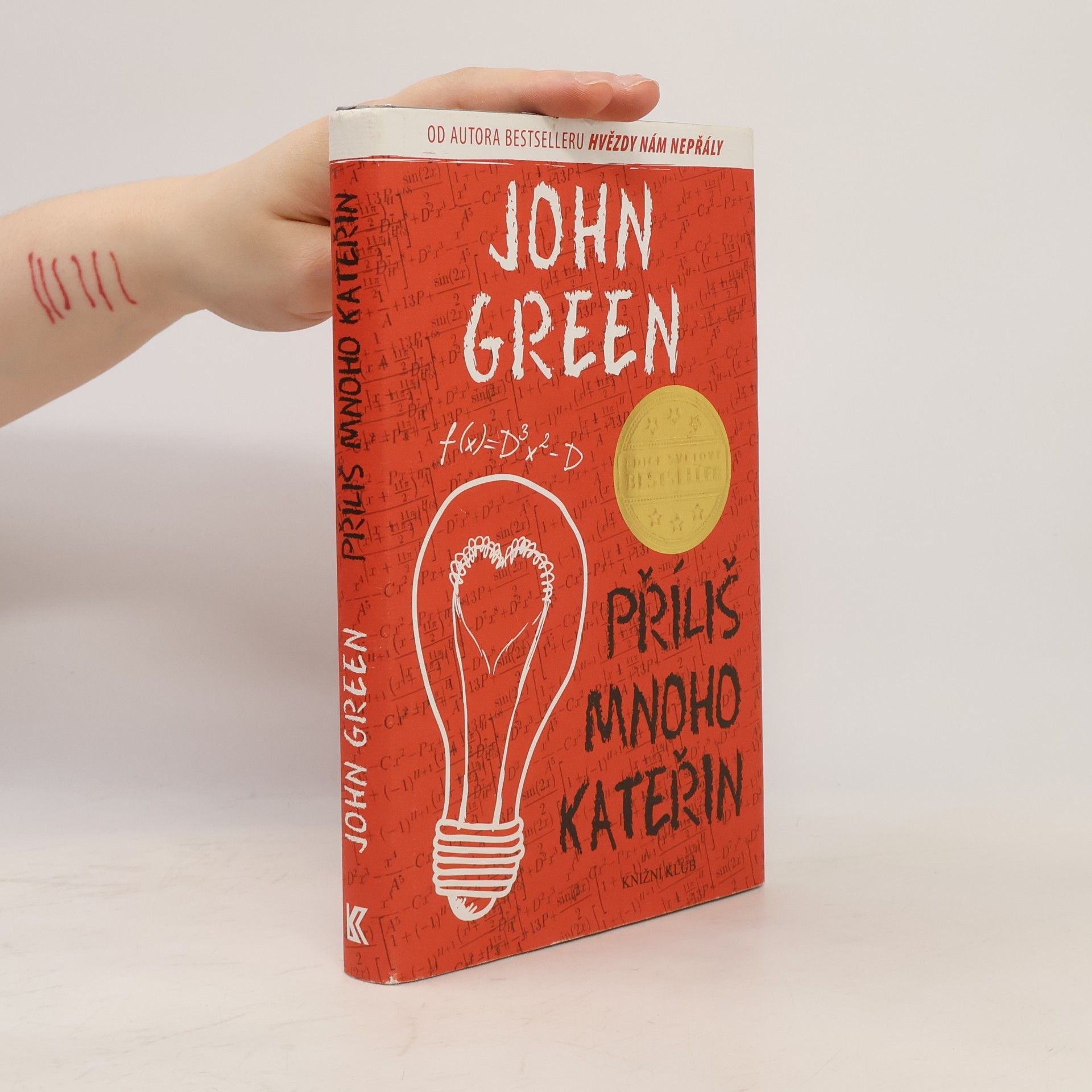John Green Příliš mnoho Kateřin