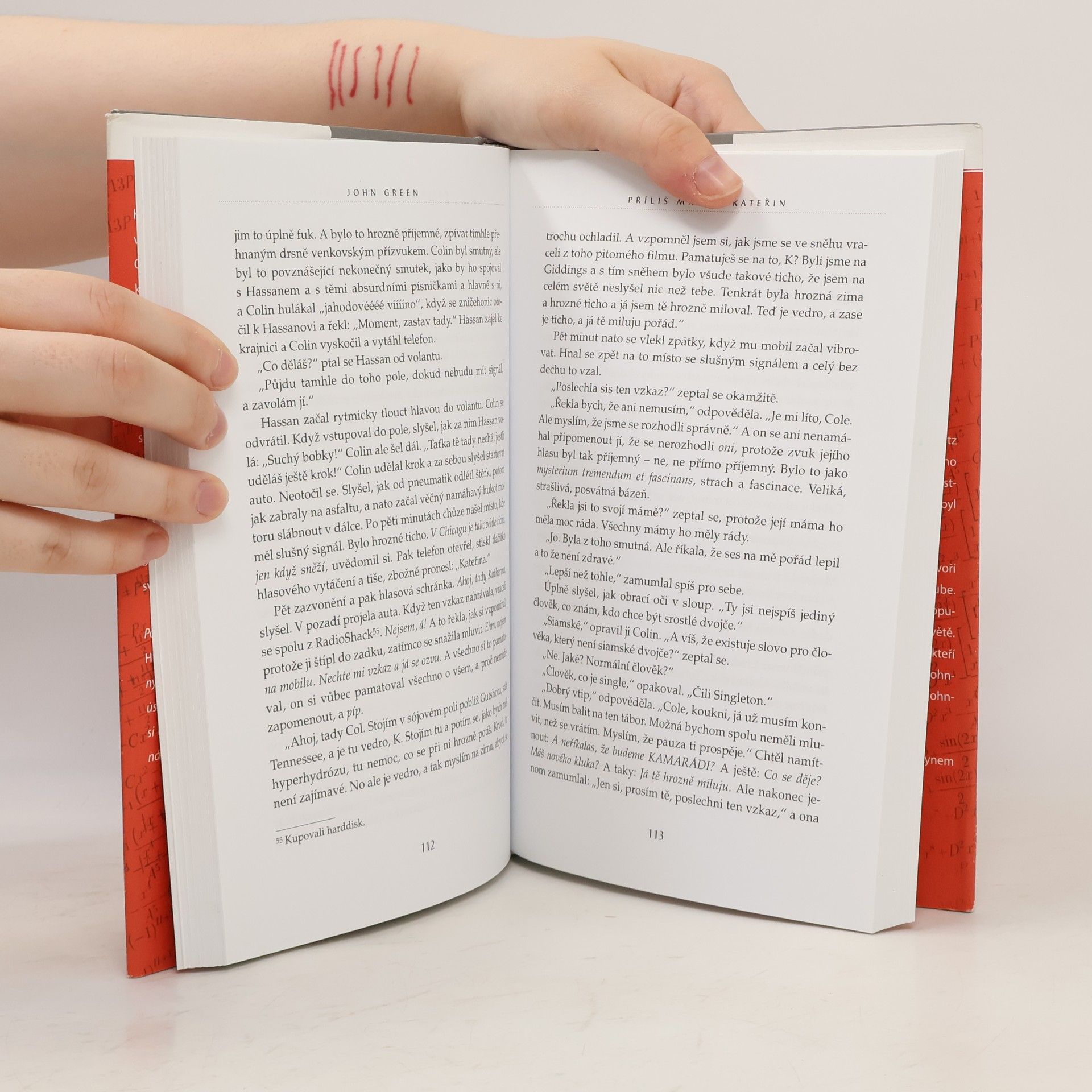 John Green Příliš mnoho Kateřin