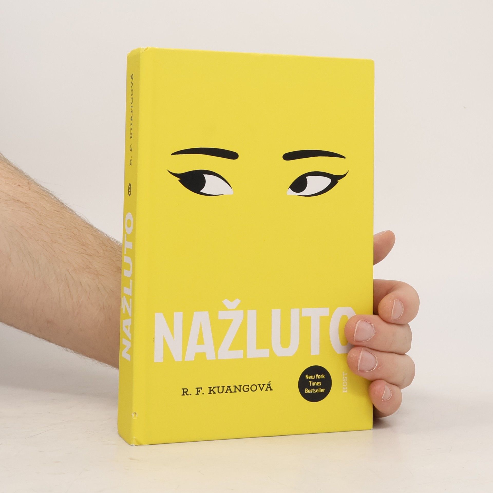 Rebecca Kuang Nažluto