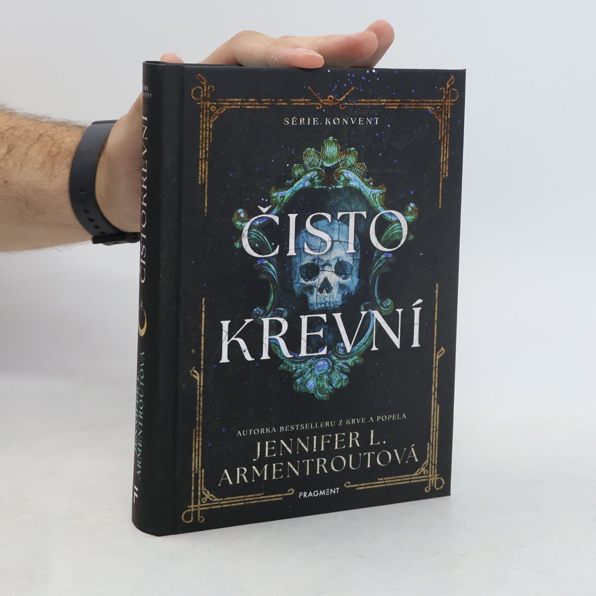 Jennifer L. Armentrout Čistokrevní
