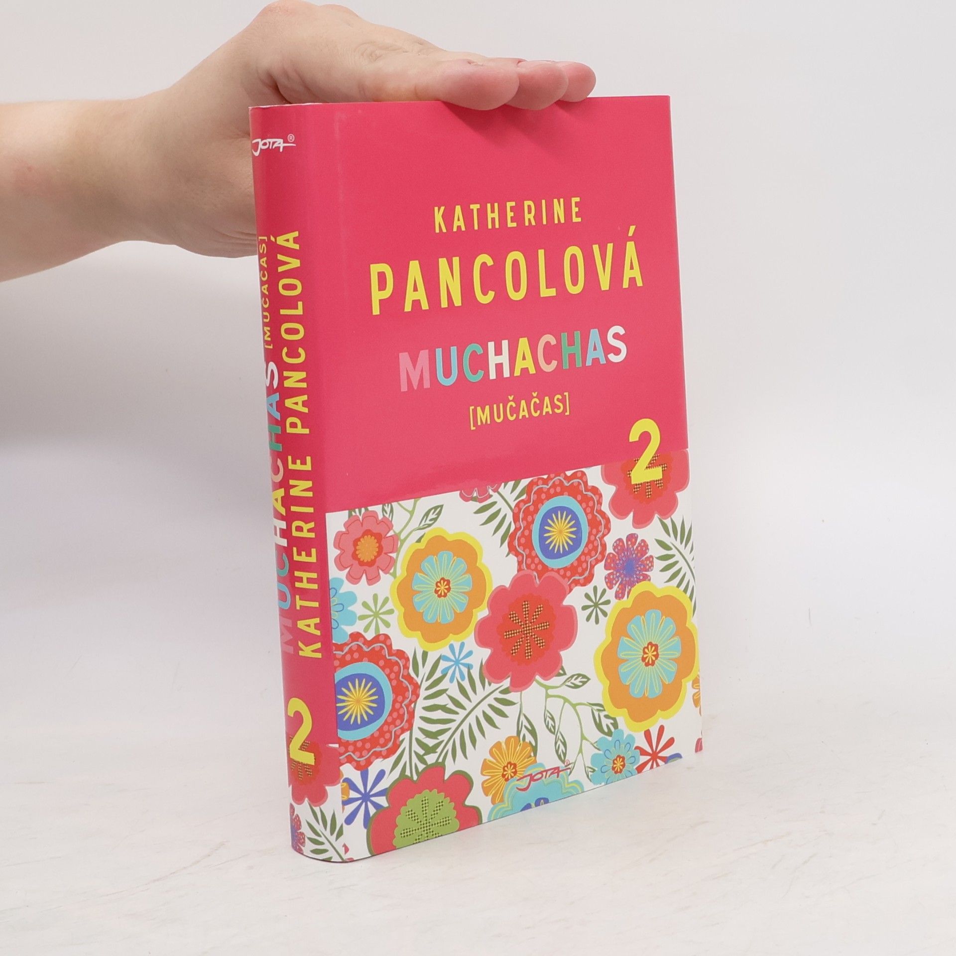 Katherine Pancolová Muchachas (mučačas). 2