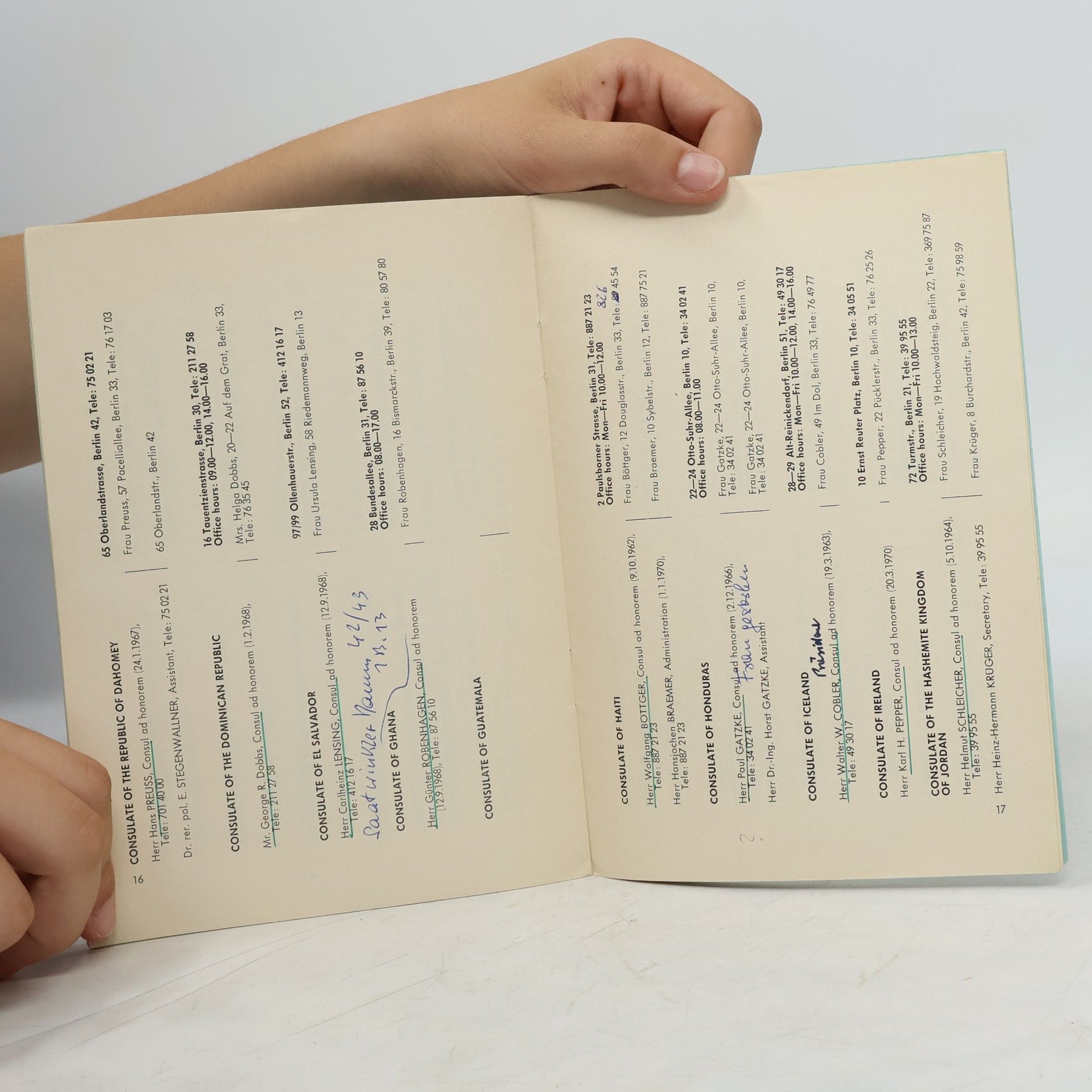 Autorenkollektiv Official List of Military Missions