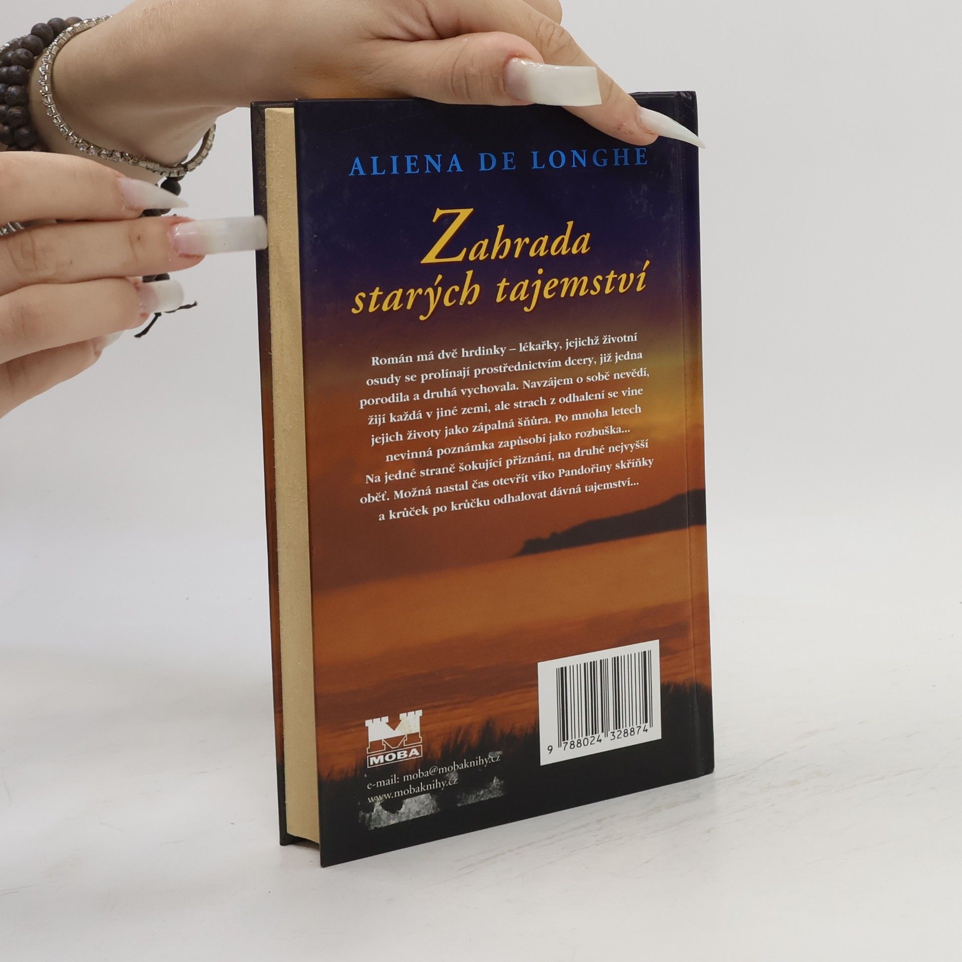 Alena Jakoubková Zahrada starých tajemství