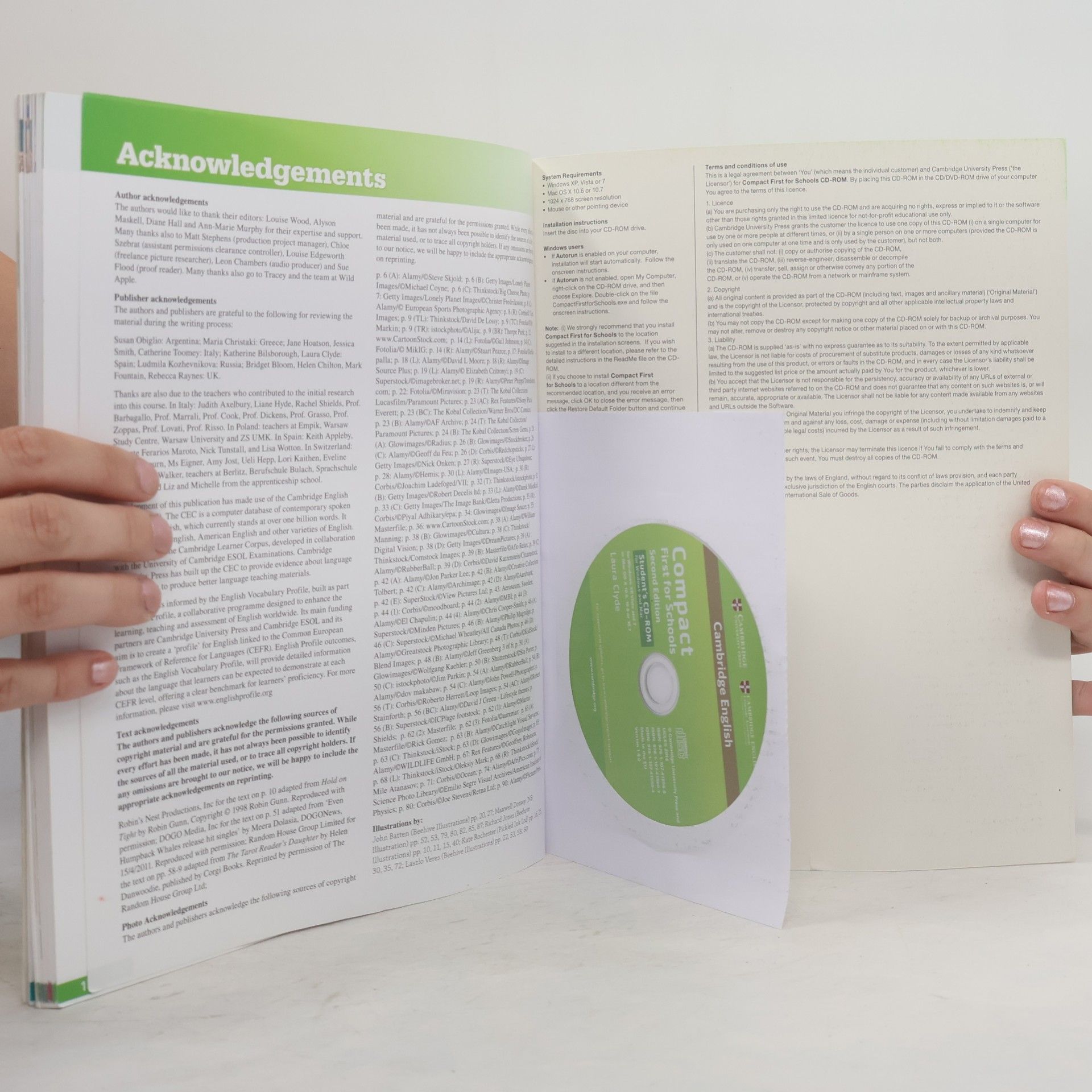 Barbara Thomas Compact : first for schools. Student's book with answers