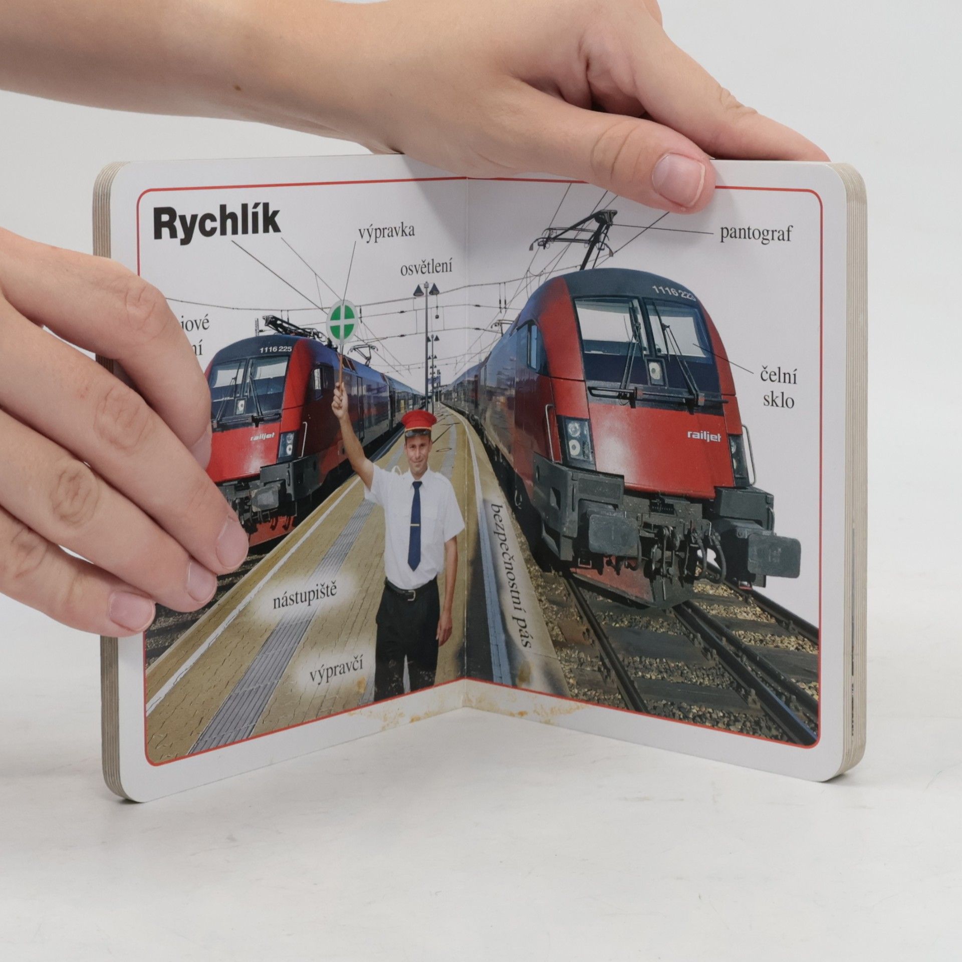 Kolektiv autorů Mojje první kniha. Vlaky