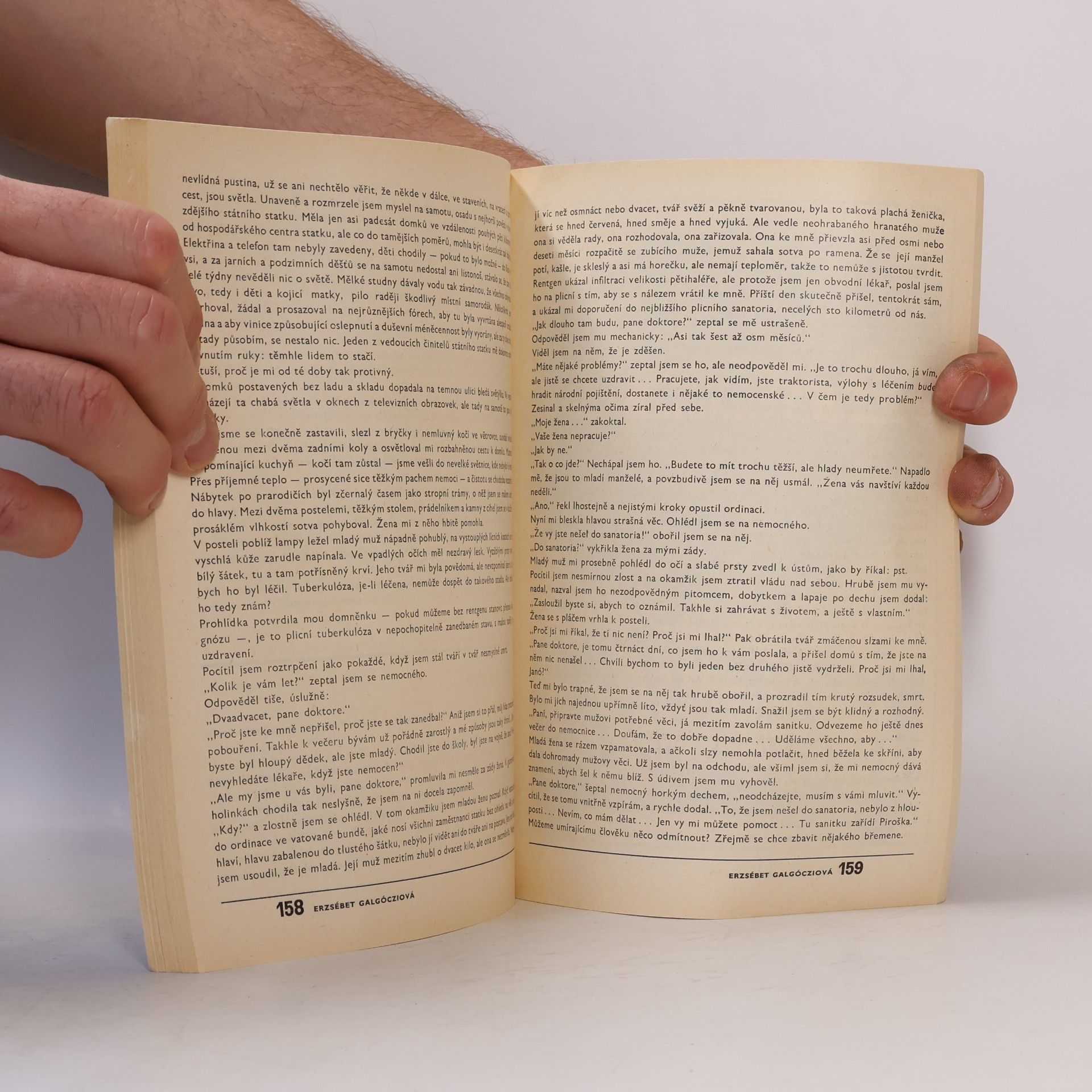 Autores varios Světová literatura 6/81