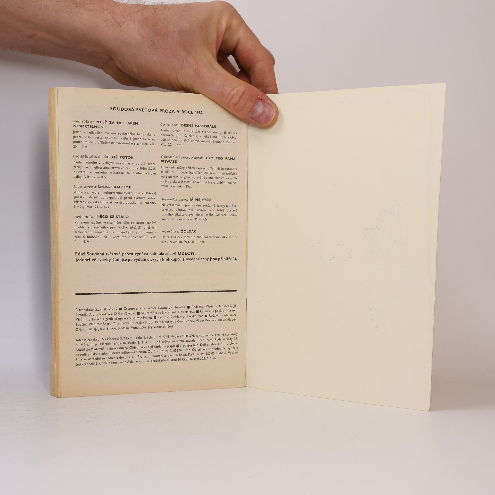 Autores varios Světová literatura 3/82