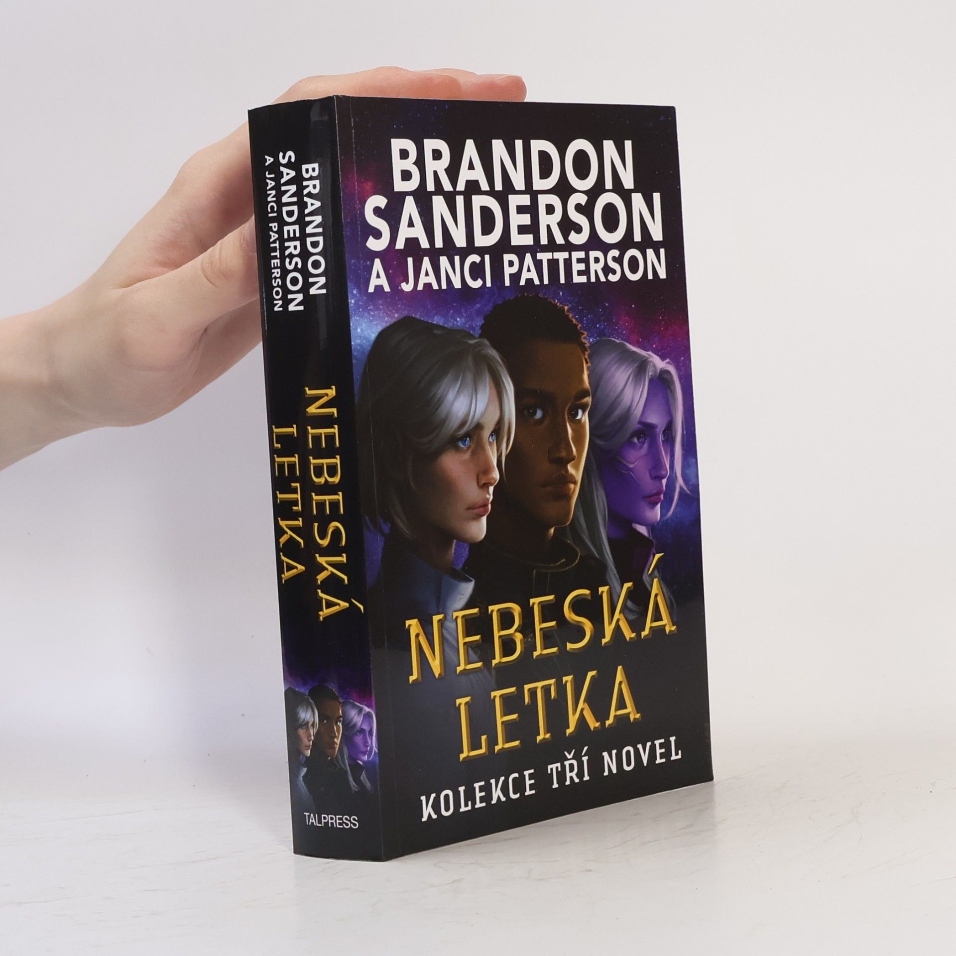 Brandon Sanderson Nebeská letka