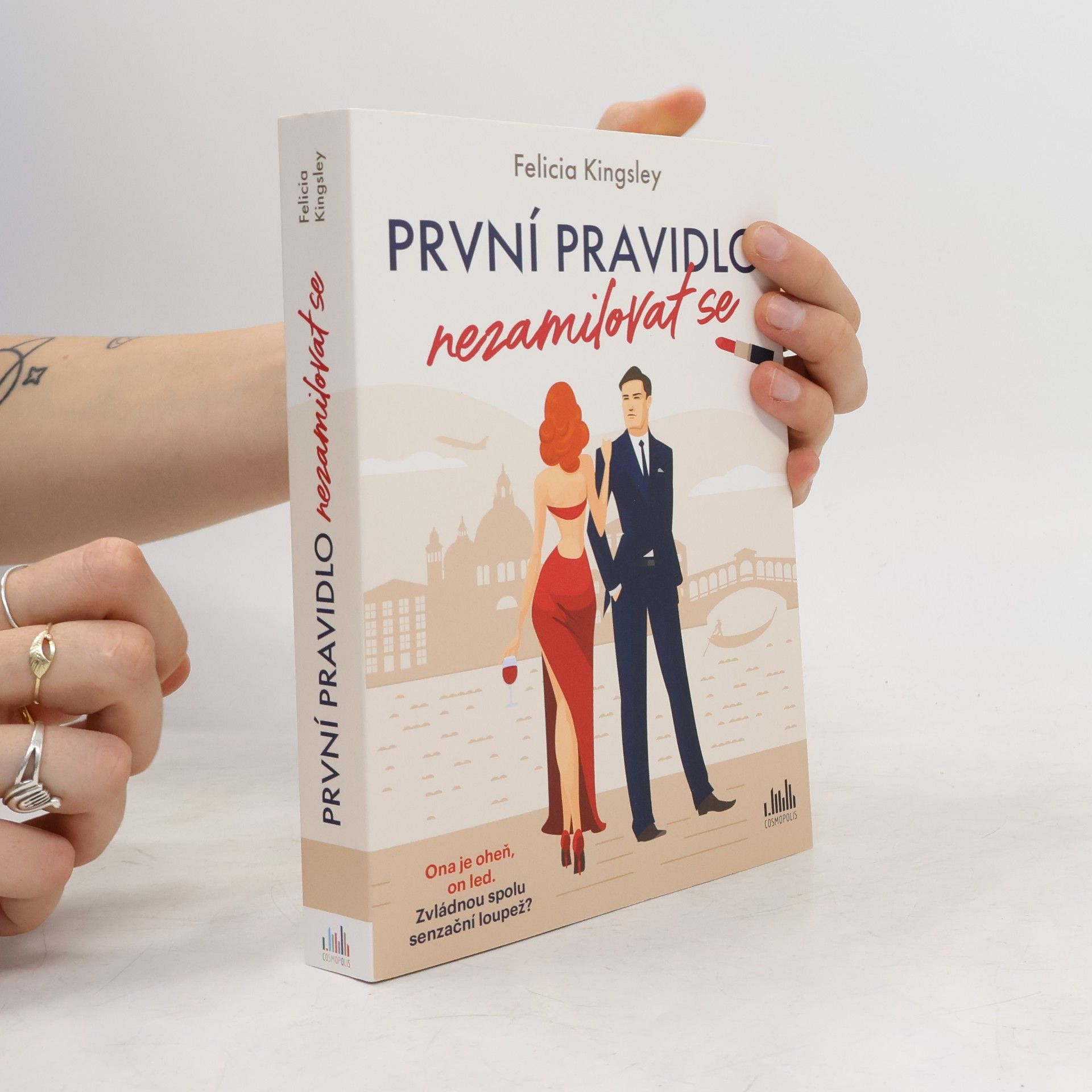První pravidlo nezamilovat se