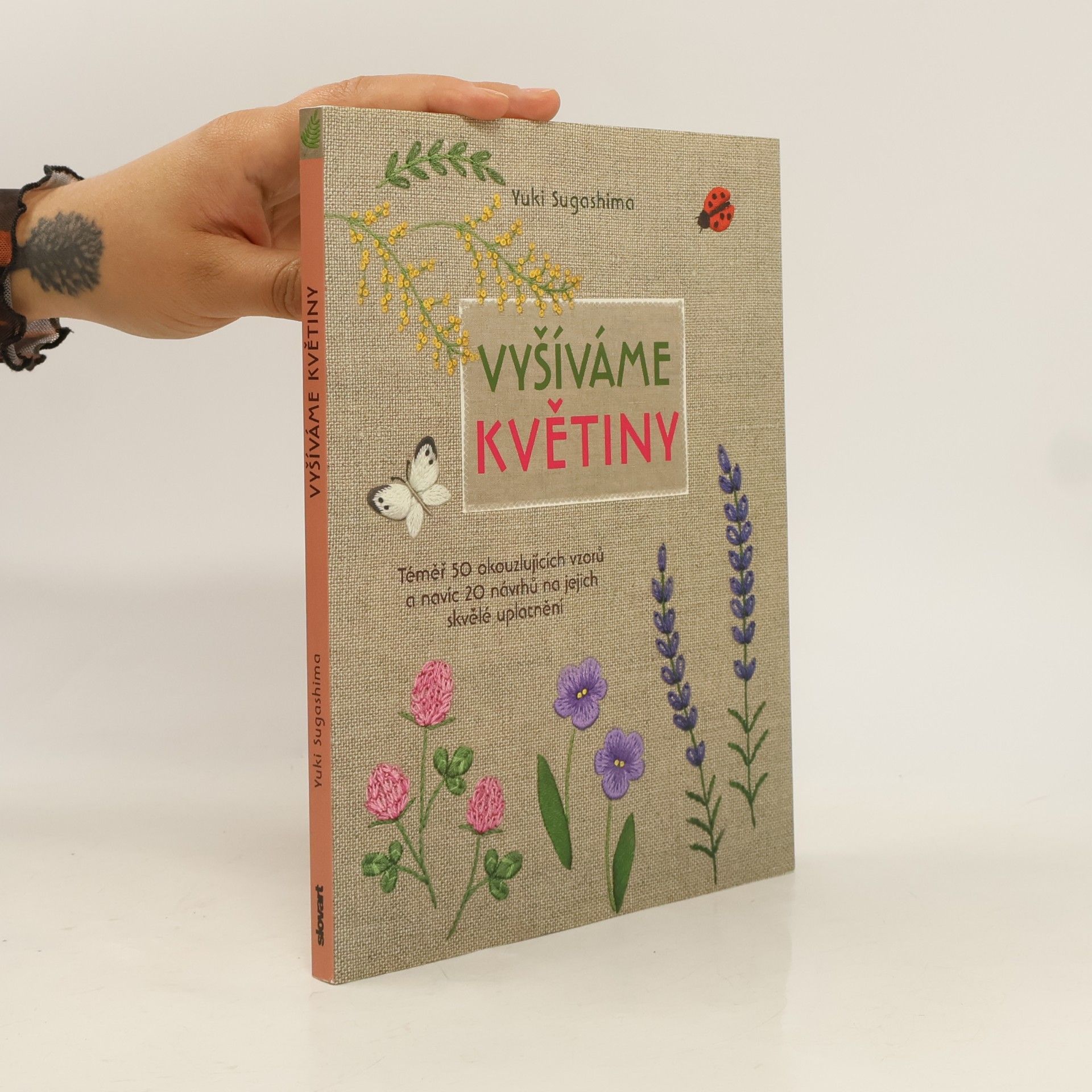 Yuki Sugashima Vyšíváme květiny