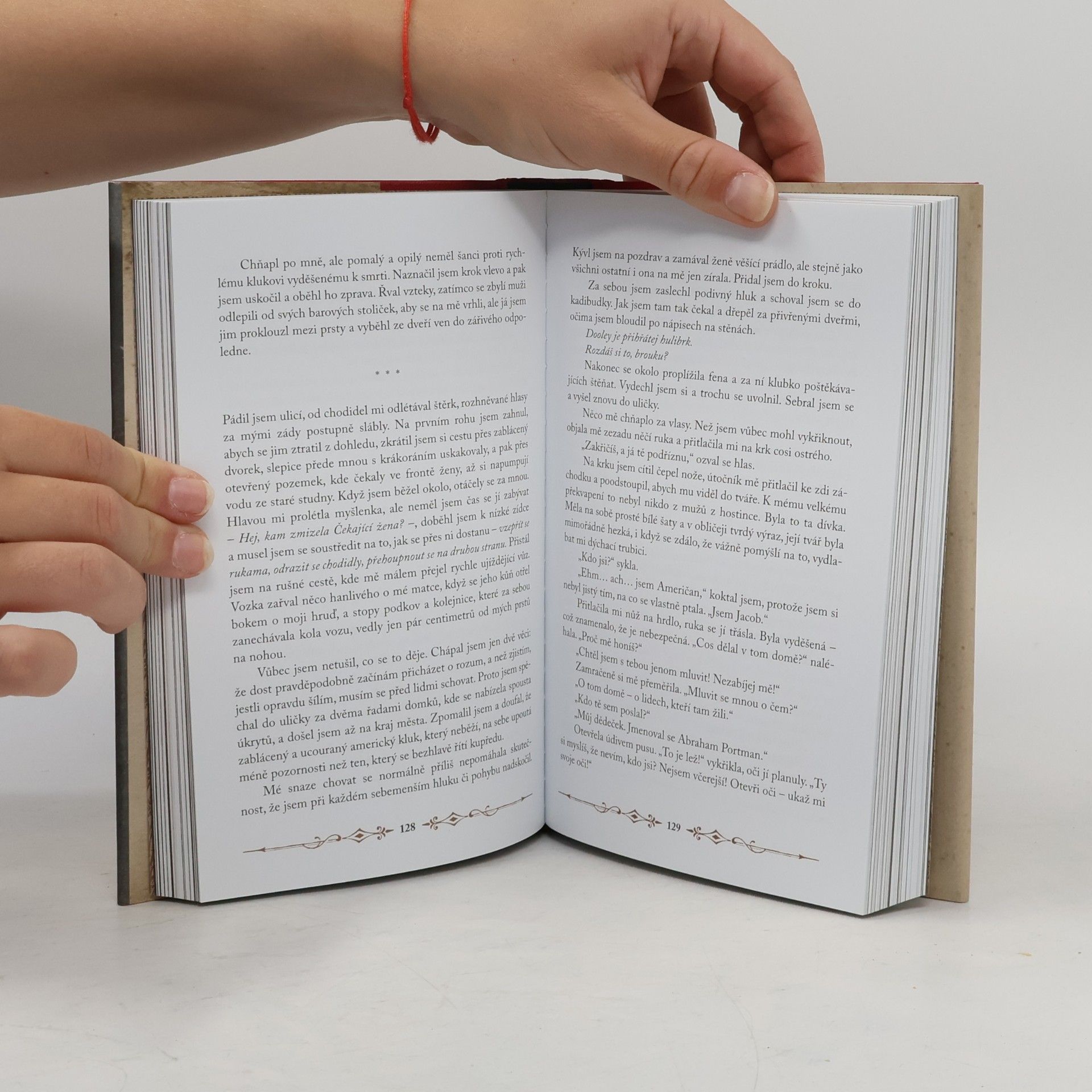 Ransom Riggs Sirotčinec slečny Peregrinové pro podivné děti
