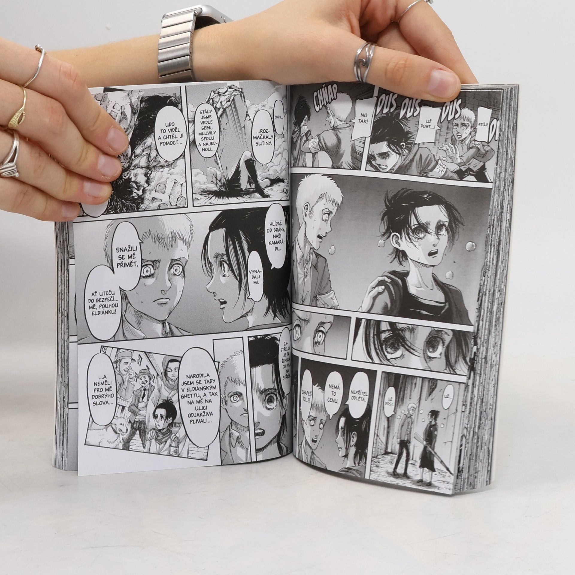 Hajime Isayama Útok titánů 26