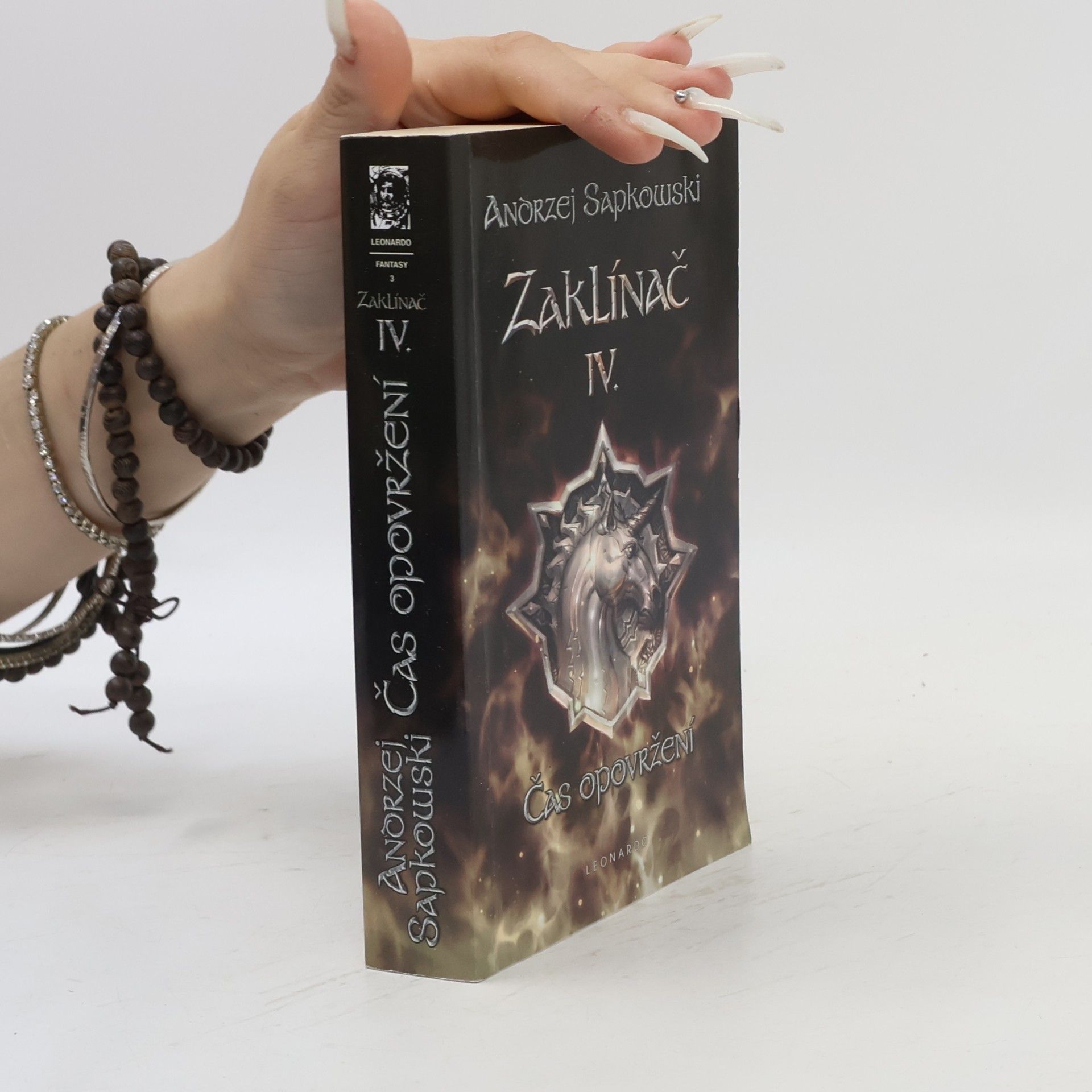 Andrzej Sapkowski Zaklínač IV. Čas opovržení