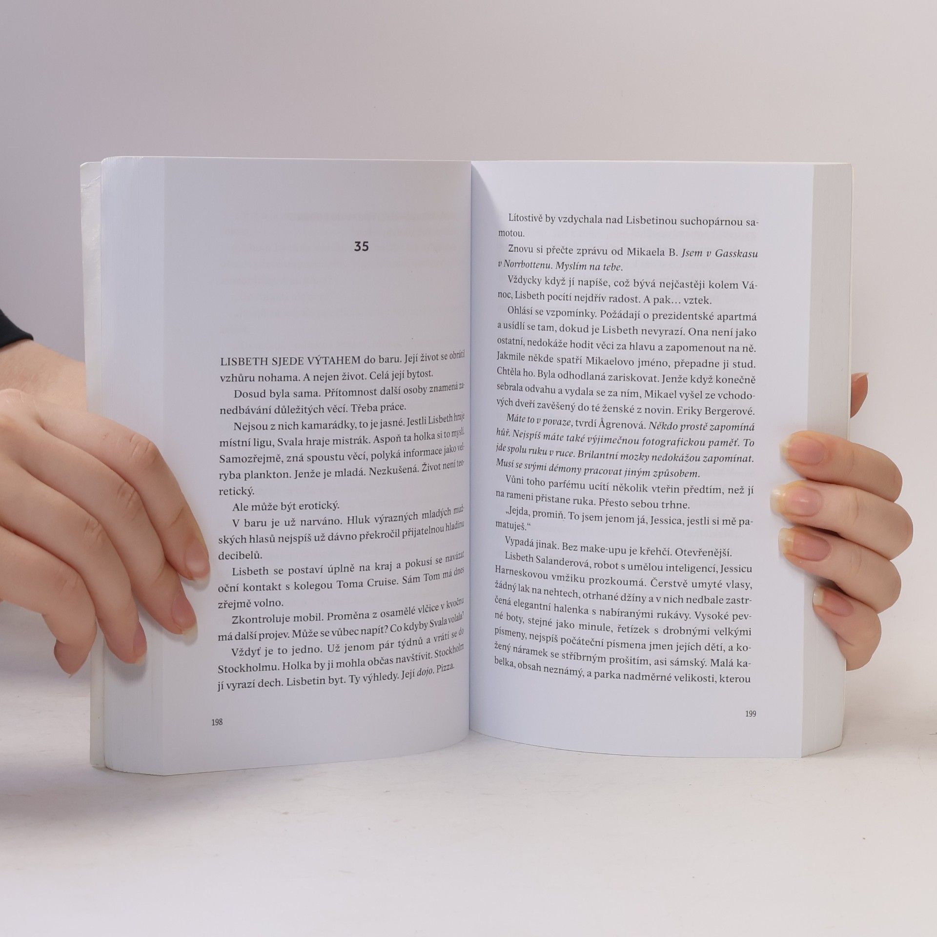 Karin Smirnoff Dívka v orlích spárech (recenzní výtisk)