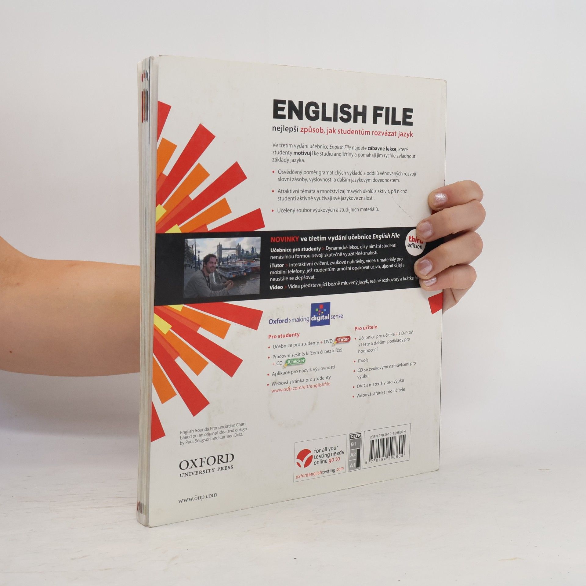 Christina Latham-Koenig English file : Elementary. Student's book