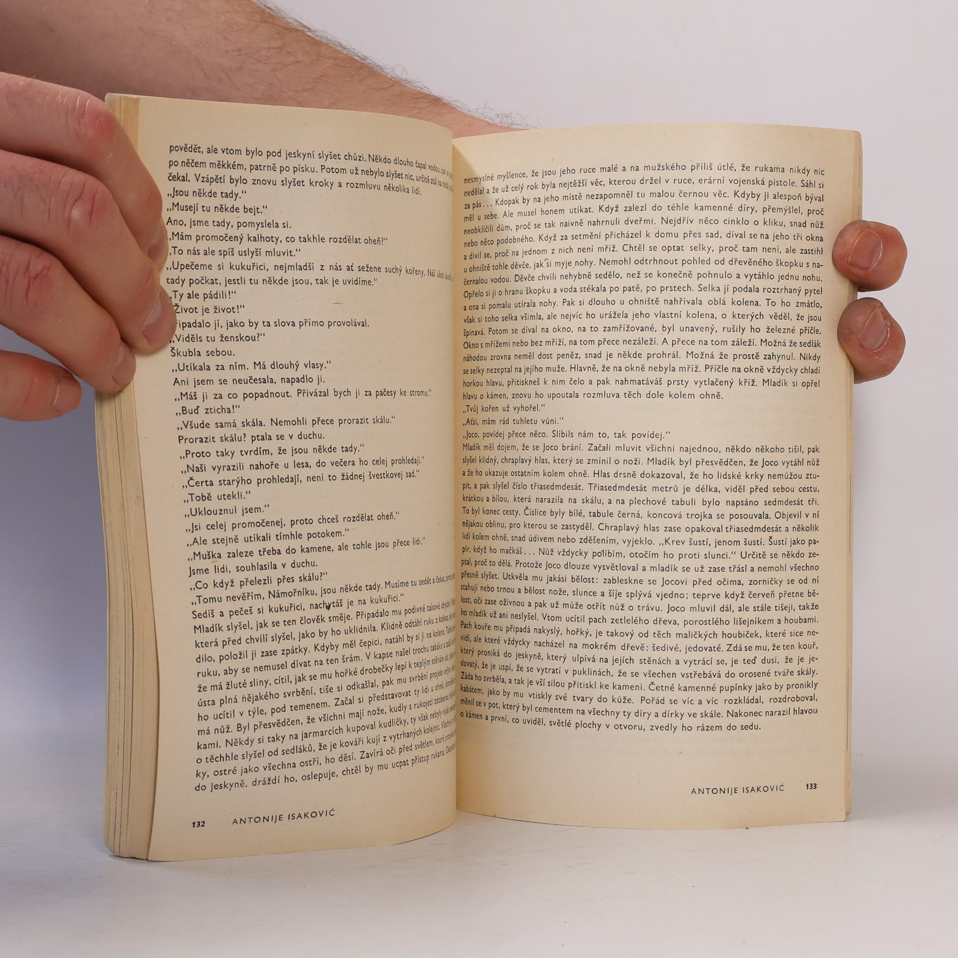 AA.VV. Světová literatura 2/1975