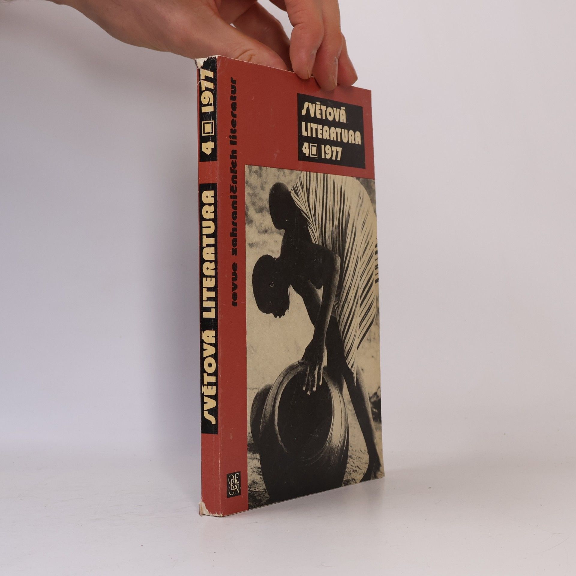Autores varios Světová literatura 4/1977