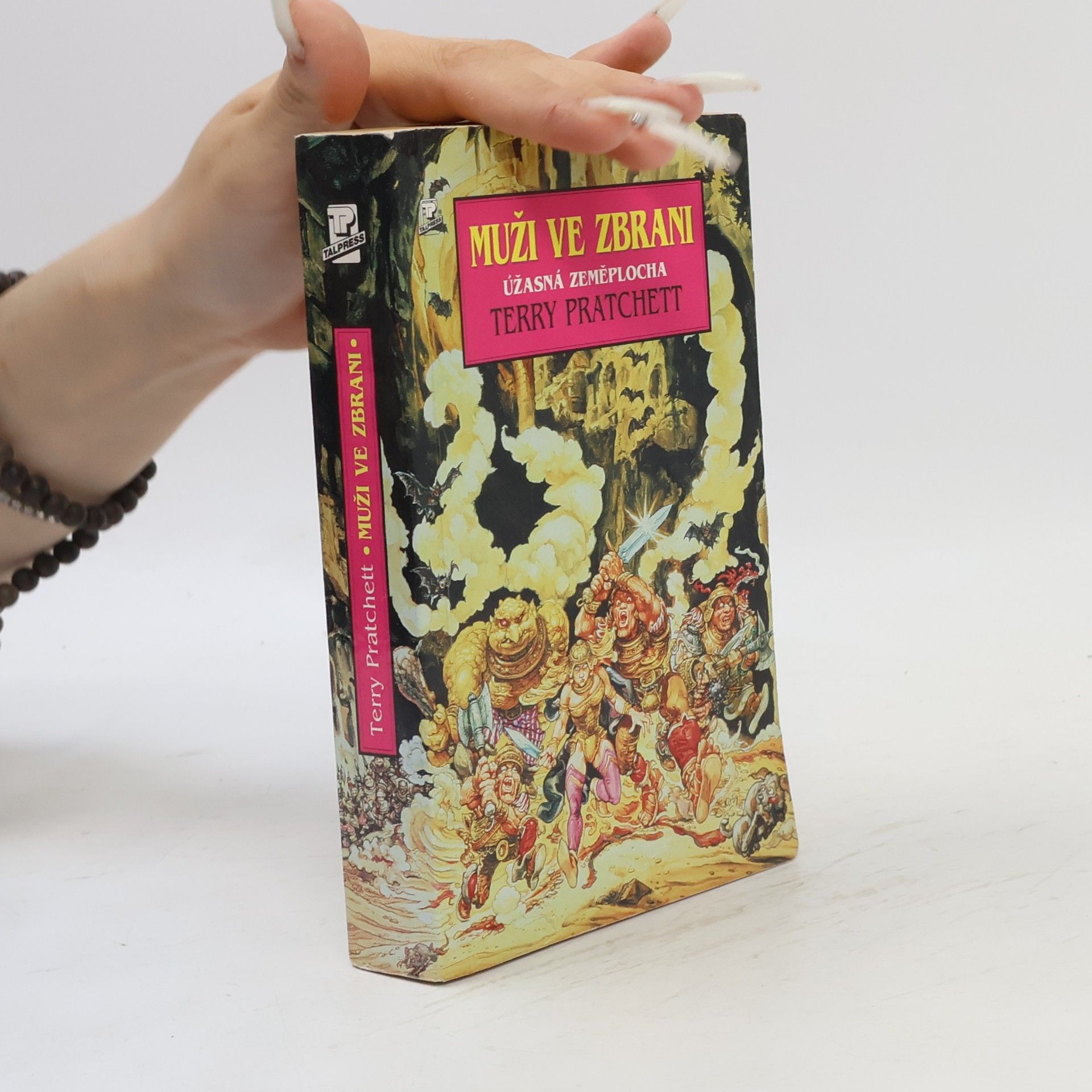 Terry Pratchett Muži ve zbrani