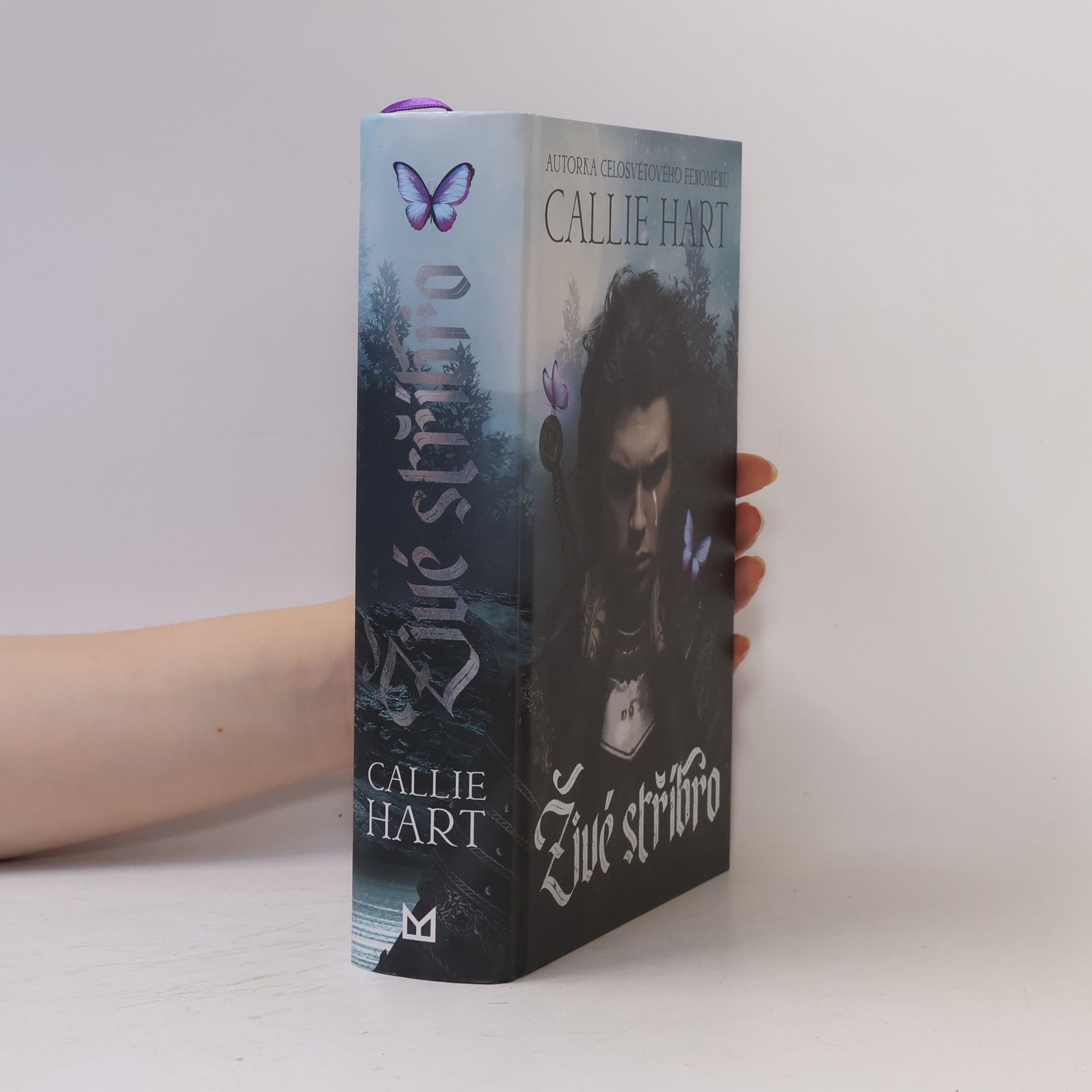 Callie Hart Živé stříbro
