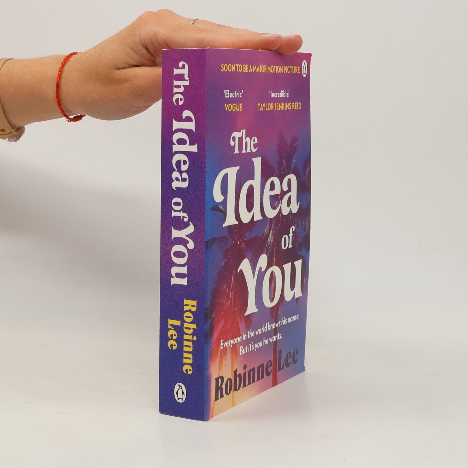 Robinne Lee The idea of you