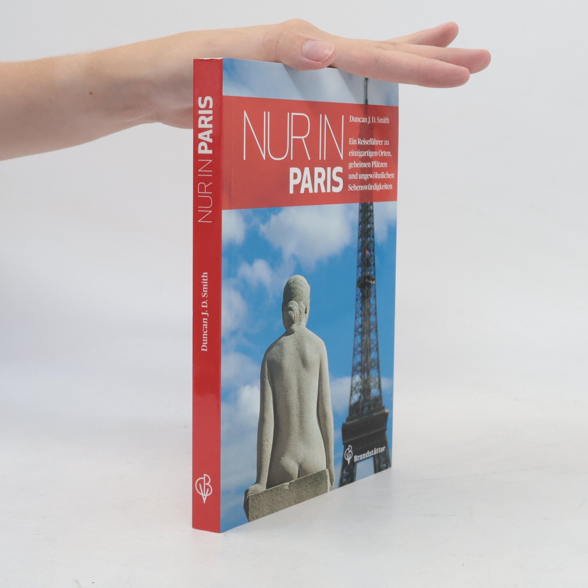Duncan Smith Nur in Paris