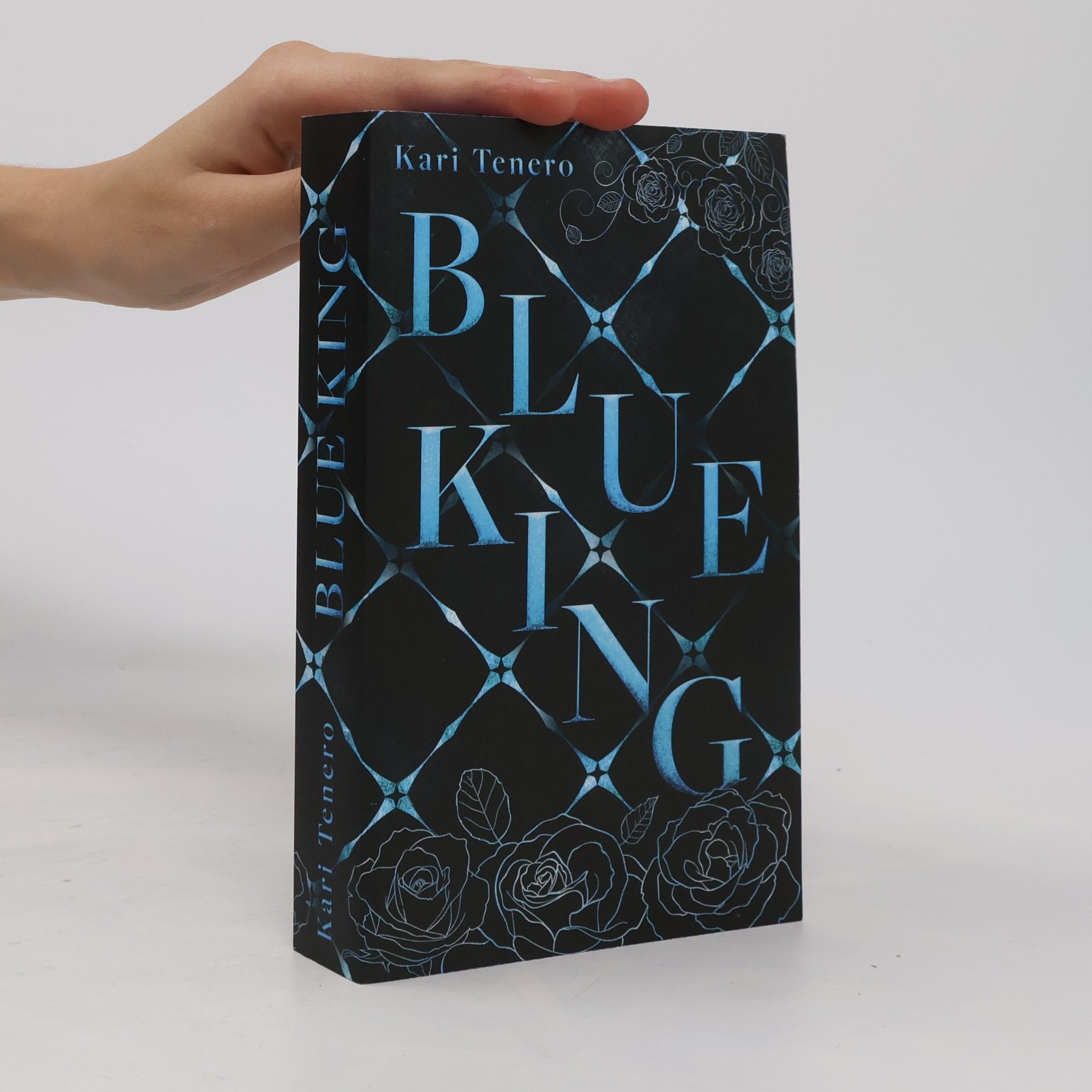 Kari Tenero Blue King