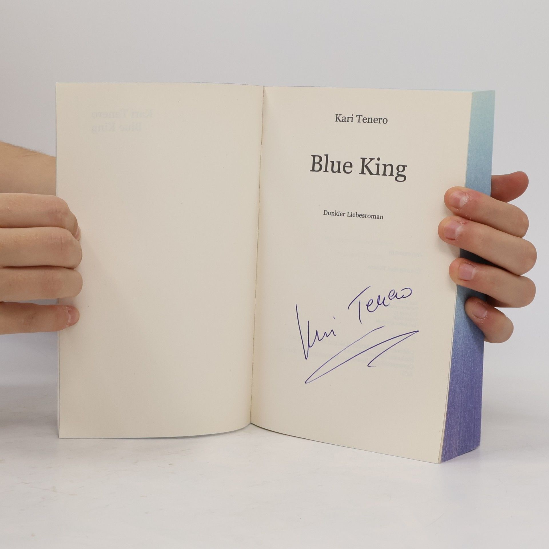 Kari Tenero Blue King