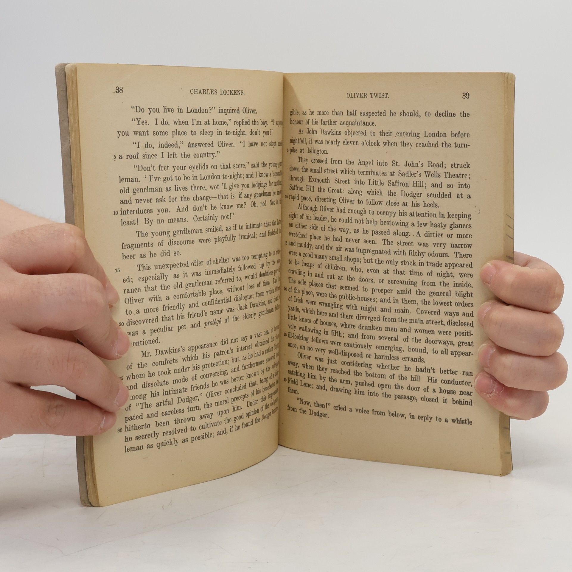 Charles Dickens The Adventures of Oliver Twist