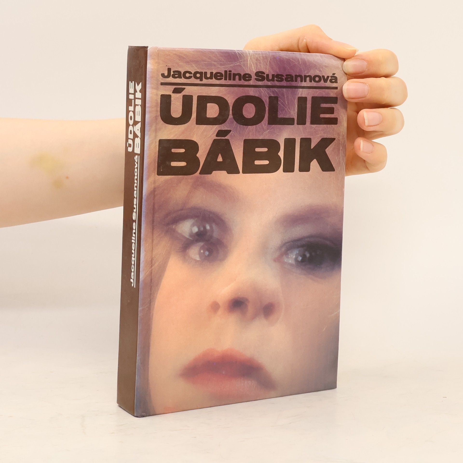 Jacqueline Susann Údolie bábik
