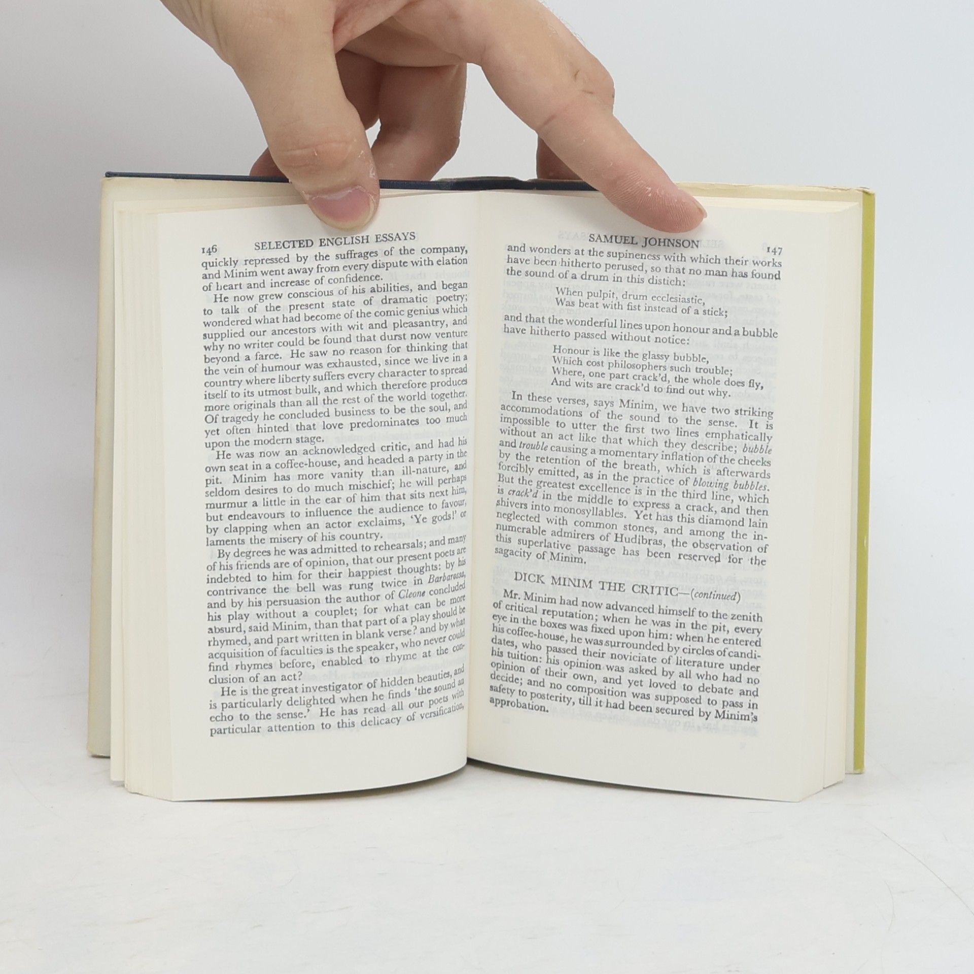 W. Peacock Selected English Essays
