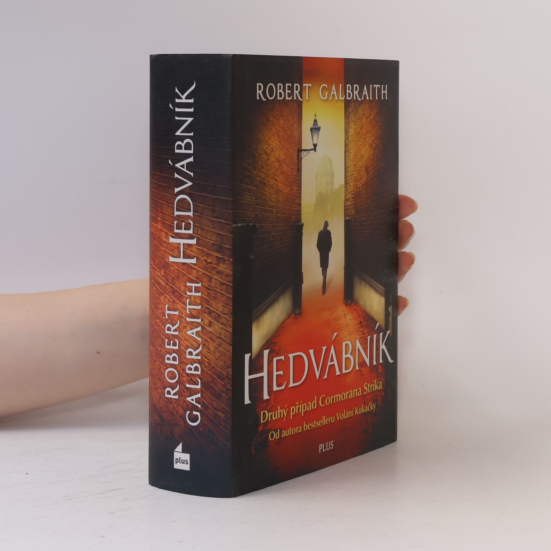 J. K. Rowling Hedvábník