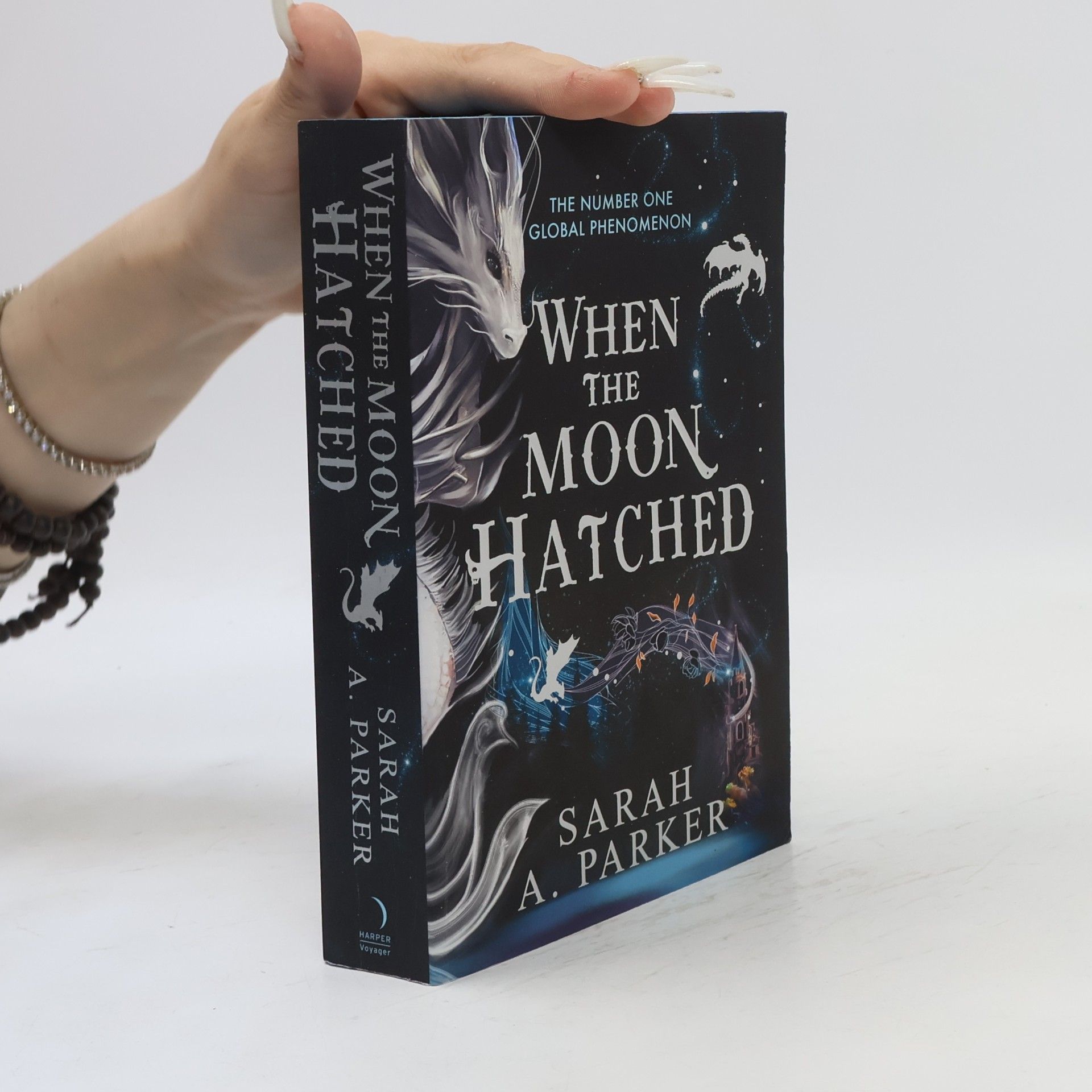 The Moonfall Series: When the Moon Hatched