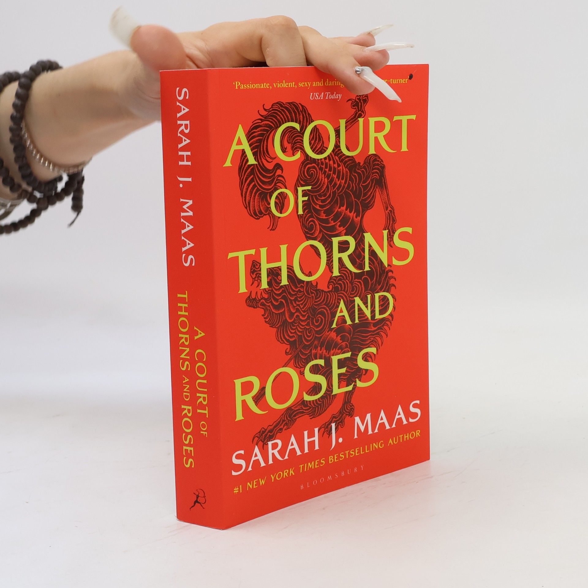 Sarah J. Maas A Court of Thorns and Roses