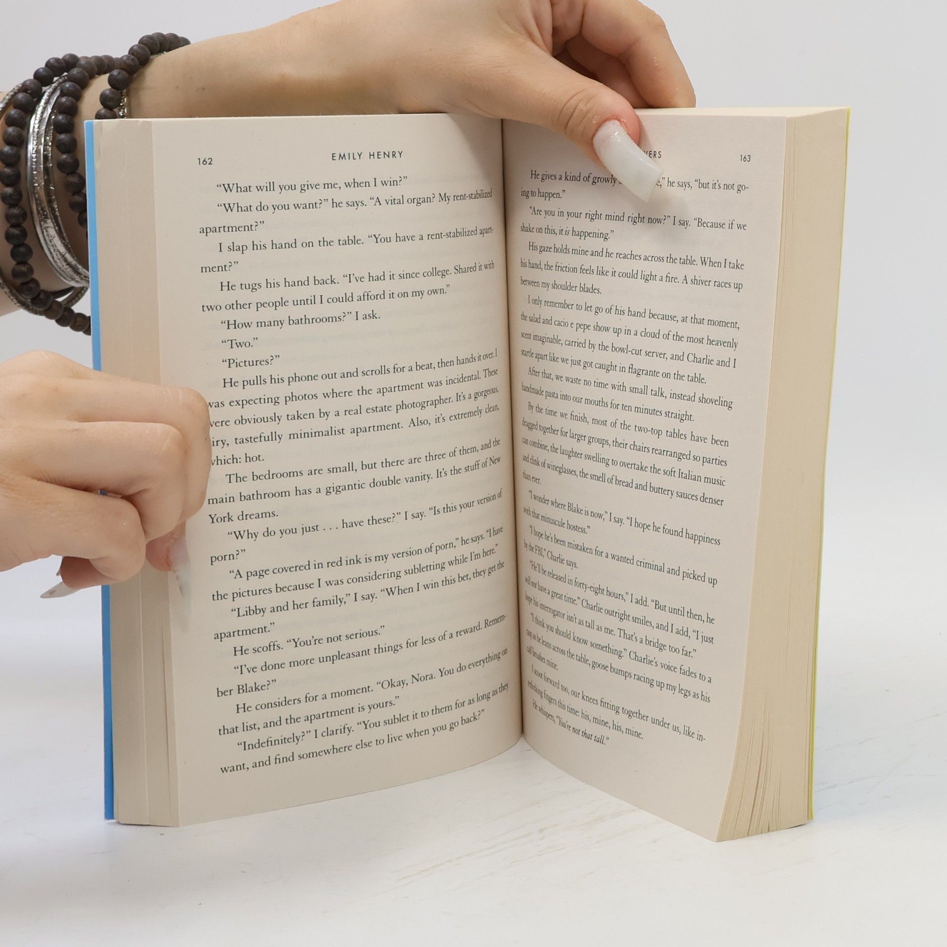 Emily Henry Book lovers