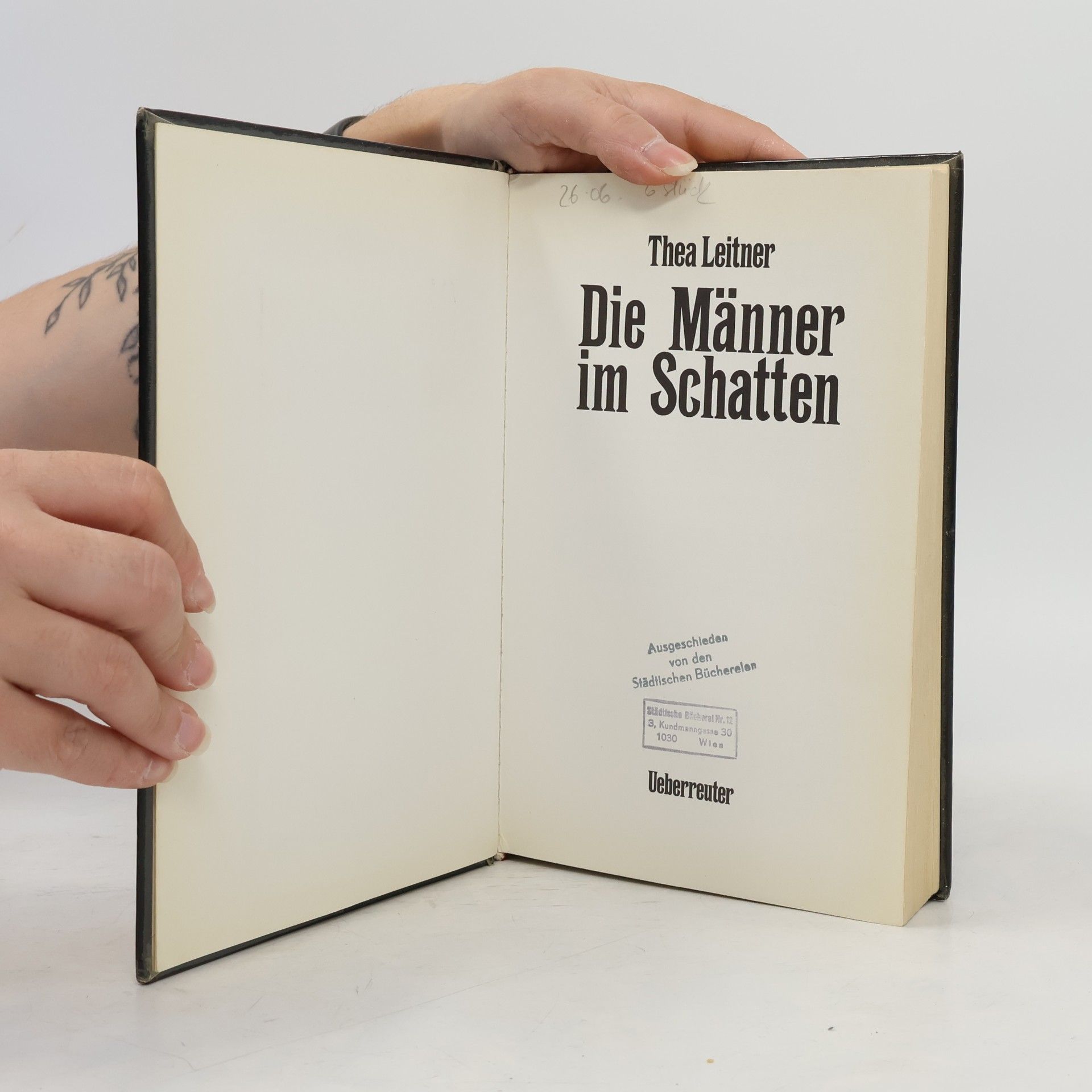 Thea Leitner Die Männer im Schatten
