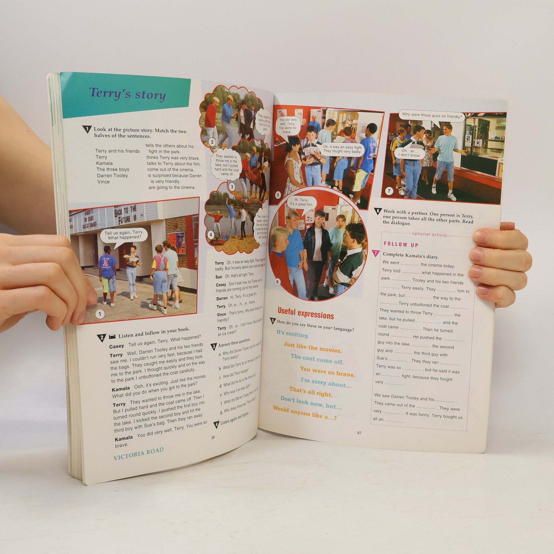 Tom Hutchinson New Hotline: Student's book