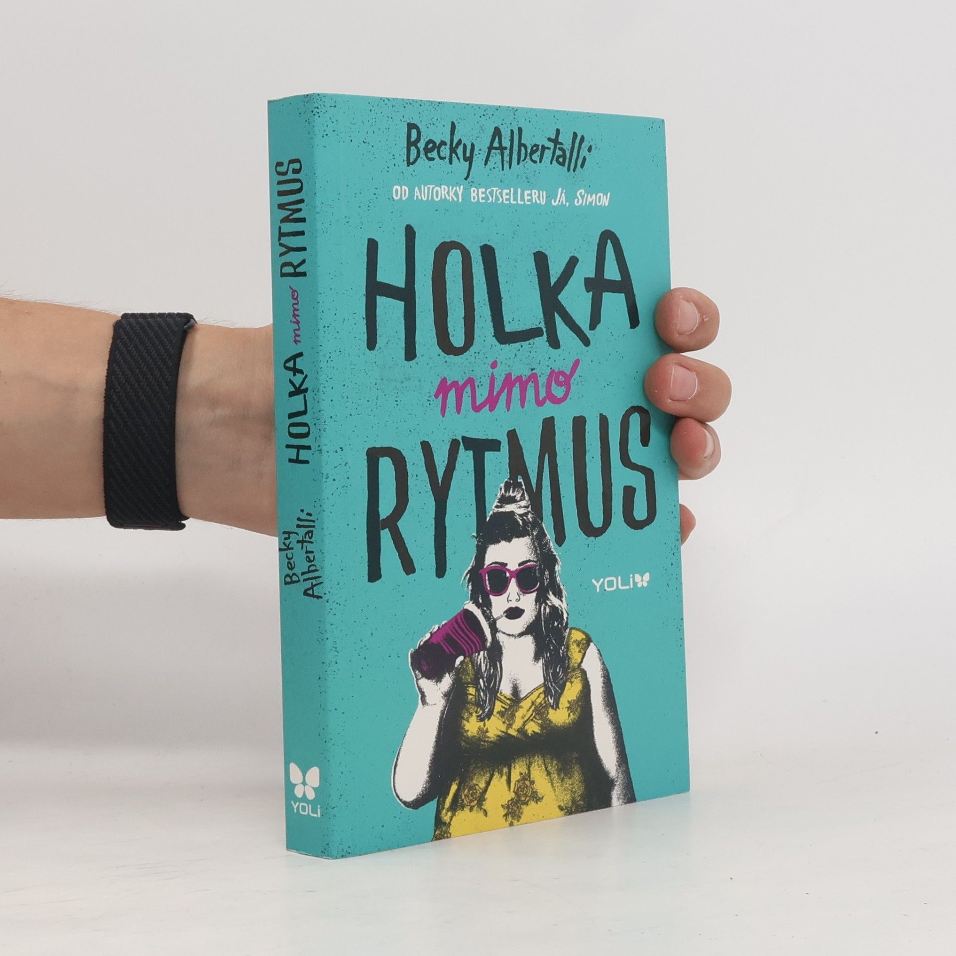 Becky Albertalli Holka mimo rytmus