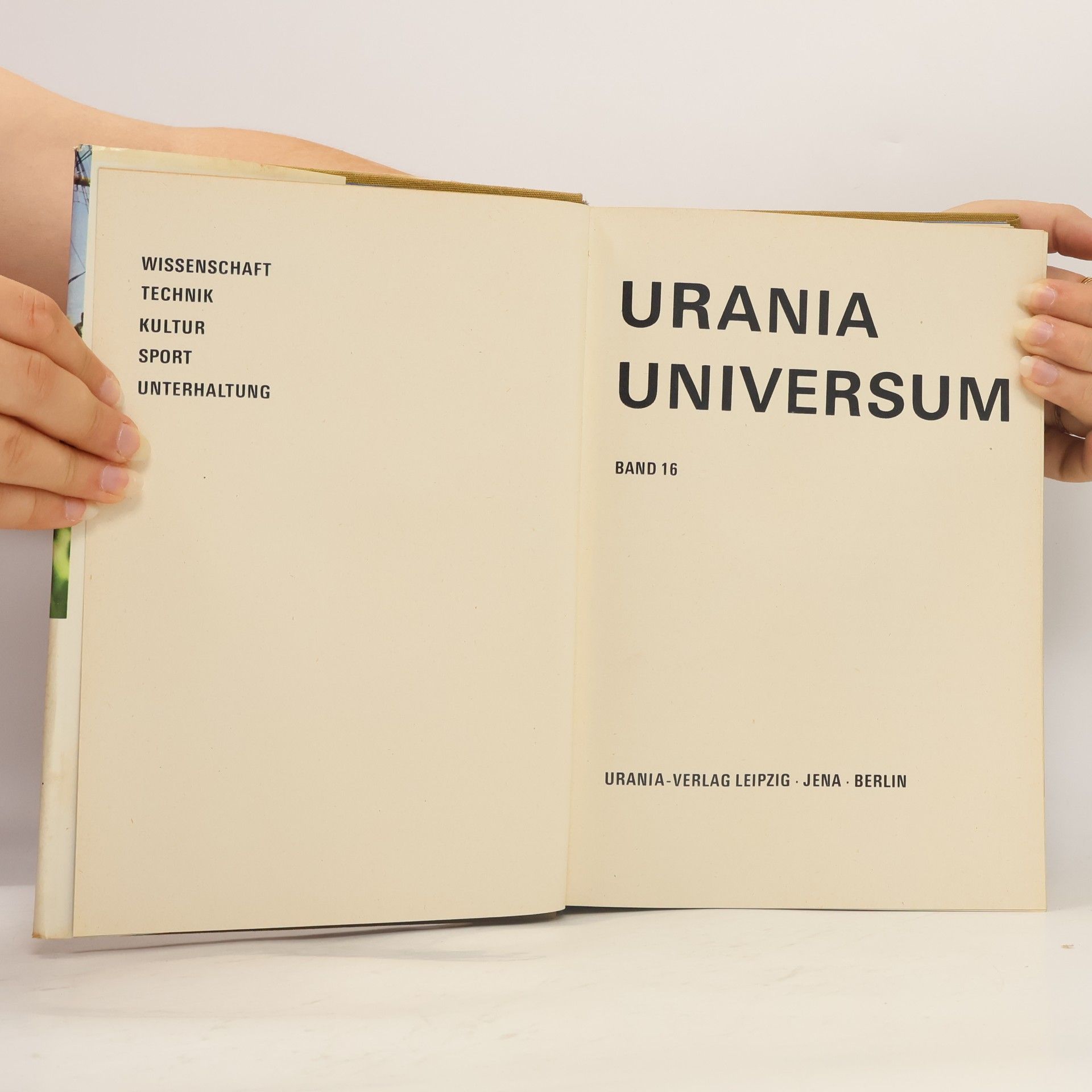 Auteurscollectief Urania Universum
