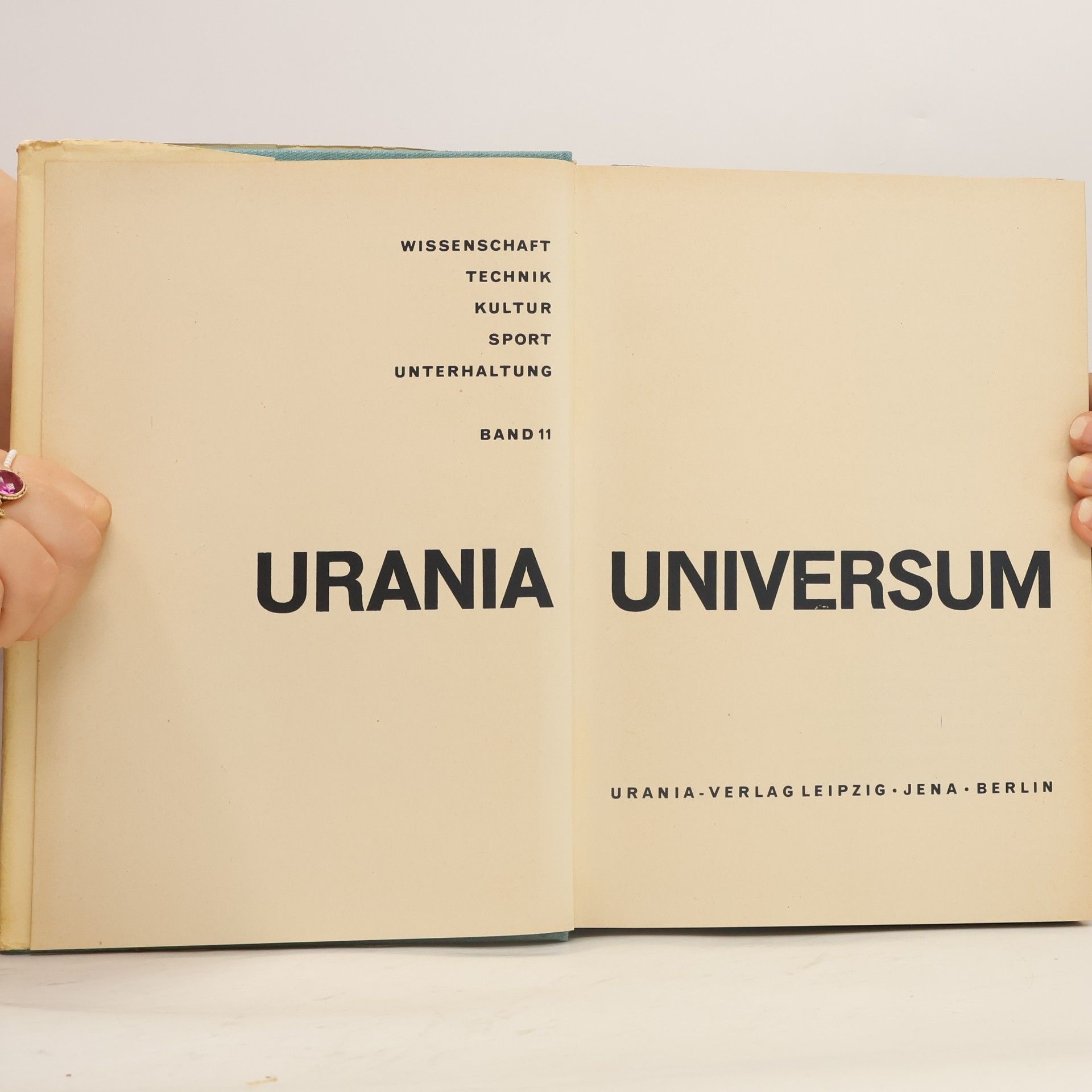 Autorenkollektiv Urania Universum 11