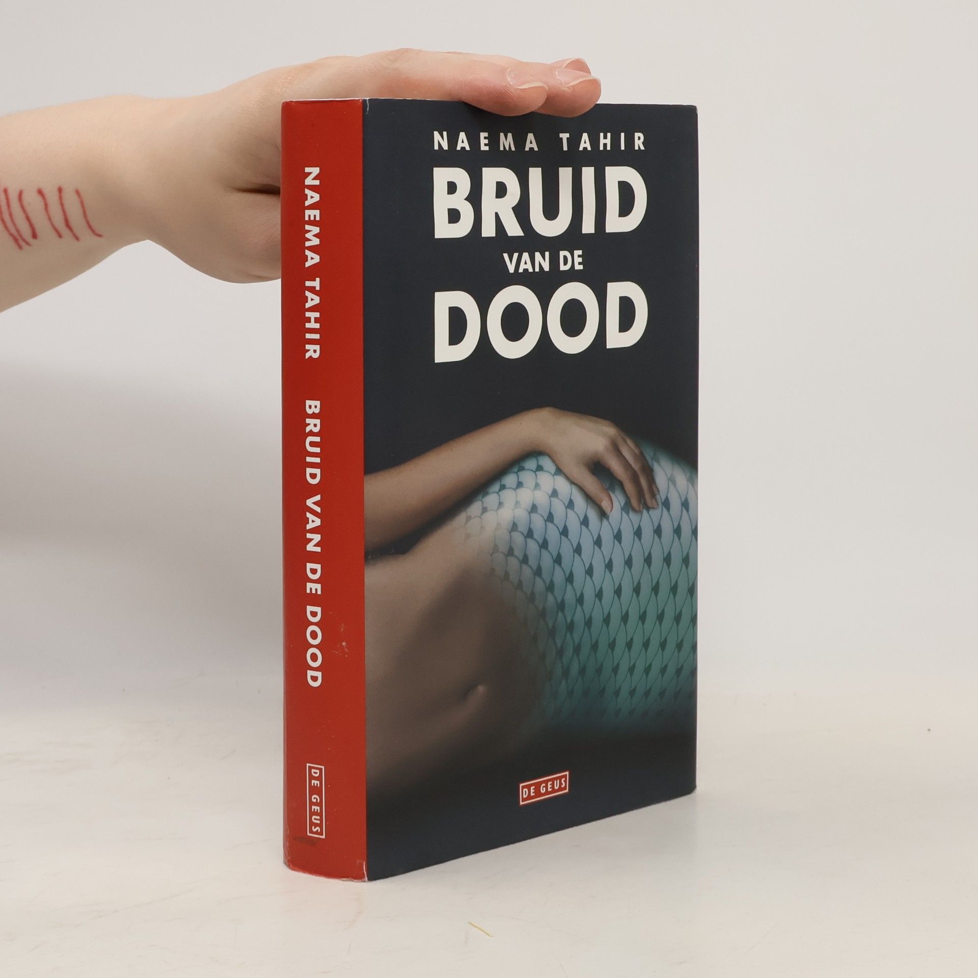 Naema Tahir Bruid van de dood