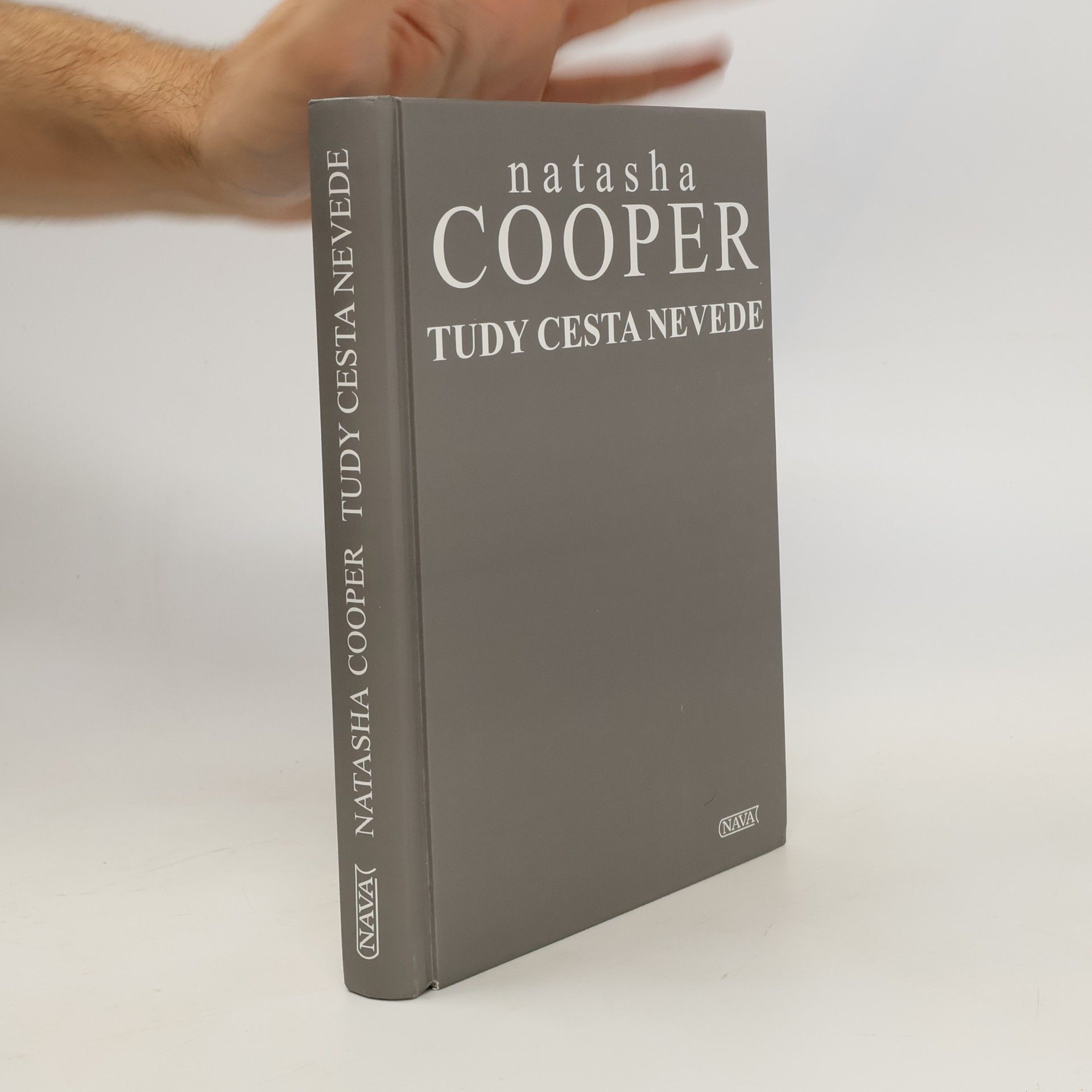Natasha Cooper Tudy cesta nevede